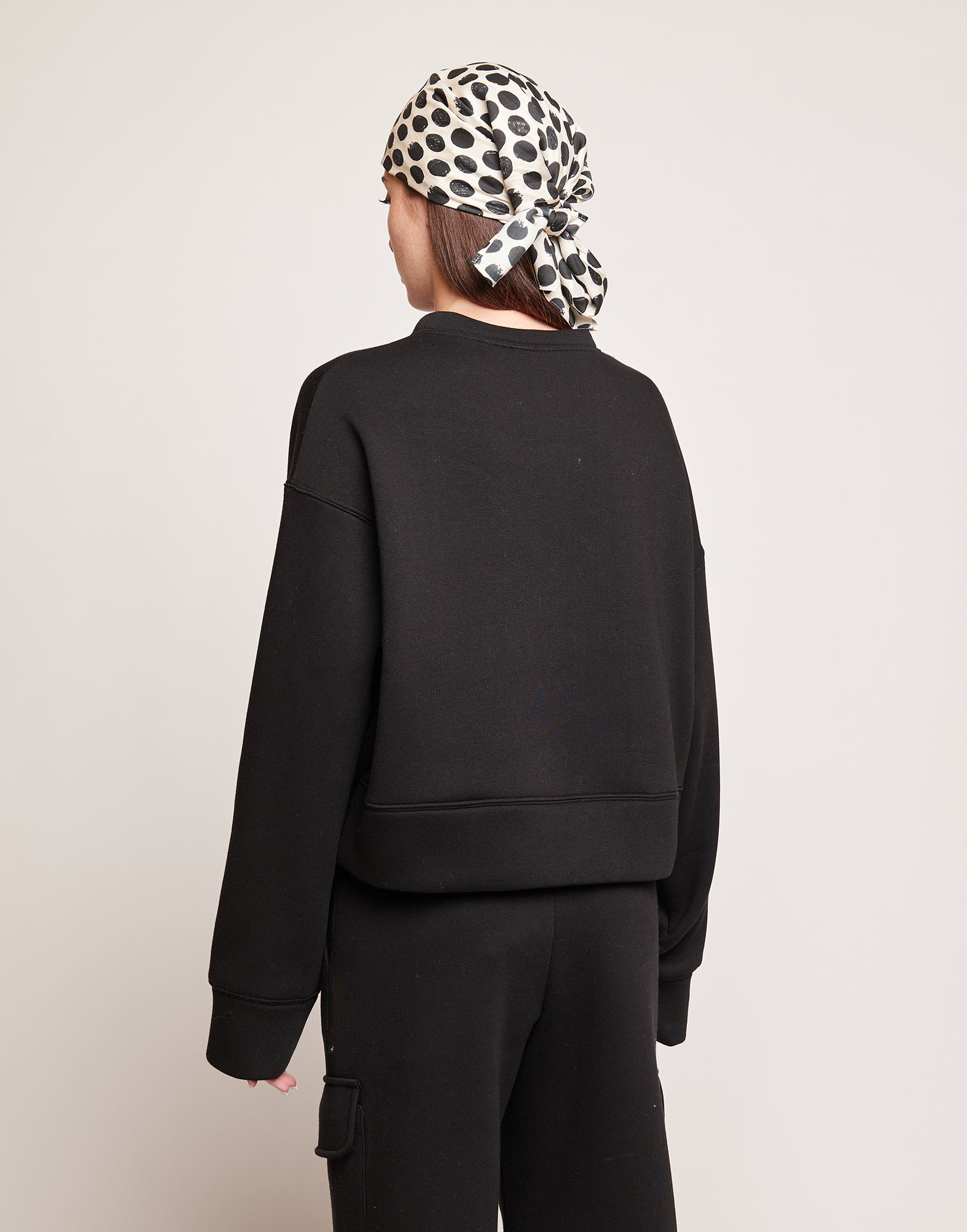 DOUUOD Felpa Crop in Cotone con Ricamo Applicato Nera