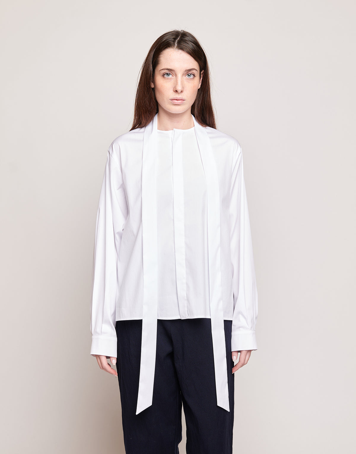 DOUUOD Chemise en popeline stretch avec ruban au col blanc