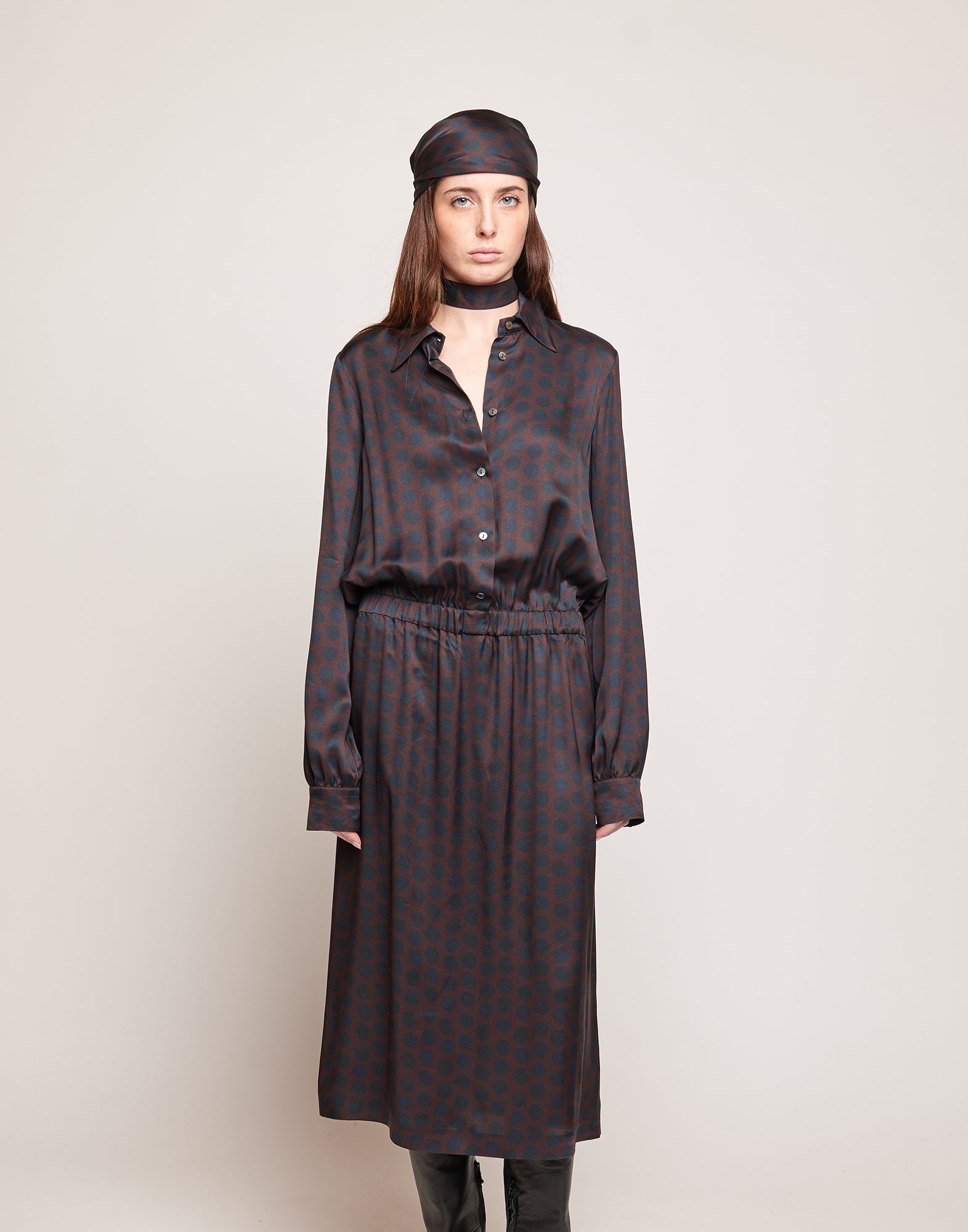 DOUUOD Abito Camicia in Twill Stampato a Pois Moka/Oltremare