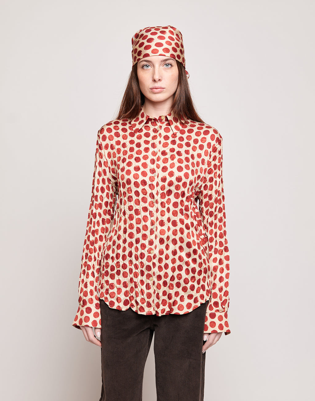 DOUUOD Camicia Stampata a Pois in Twill Plissé Vaniglia/Cherry