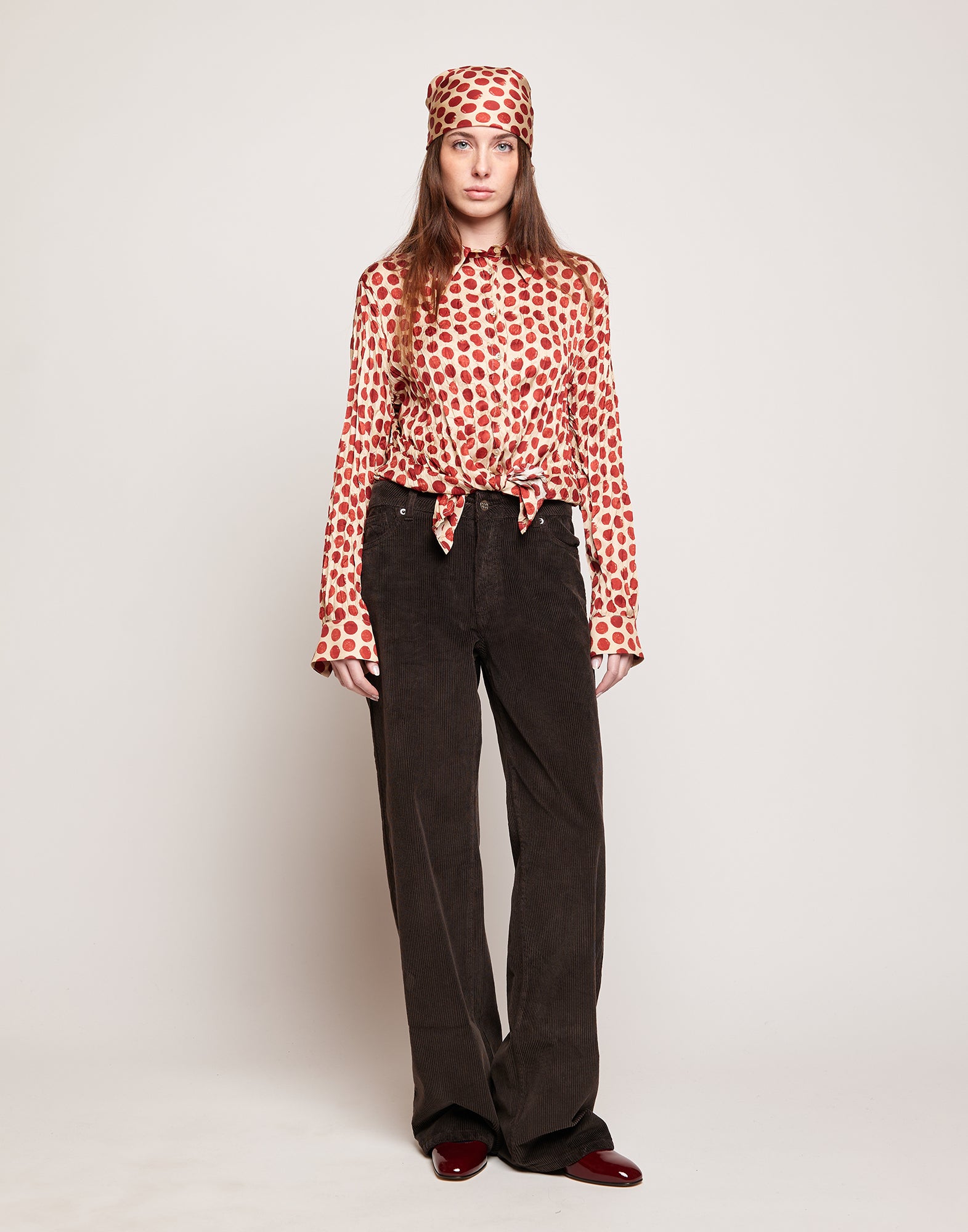 DOUUOD Camicia Stampata a Pois in Twill Plissé Vaniglia/Cherry