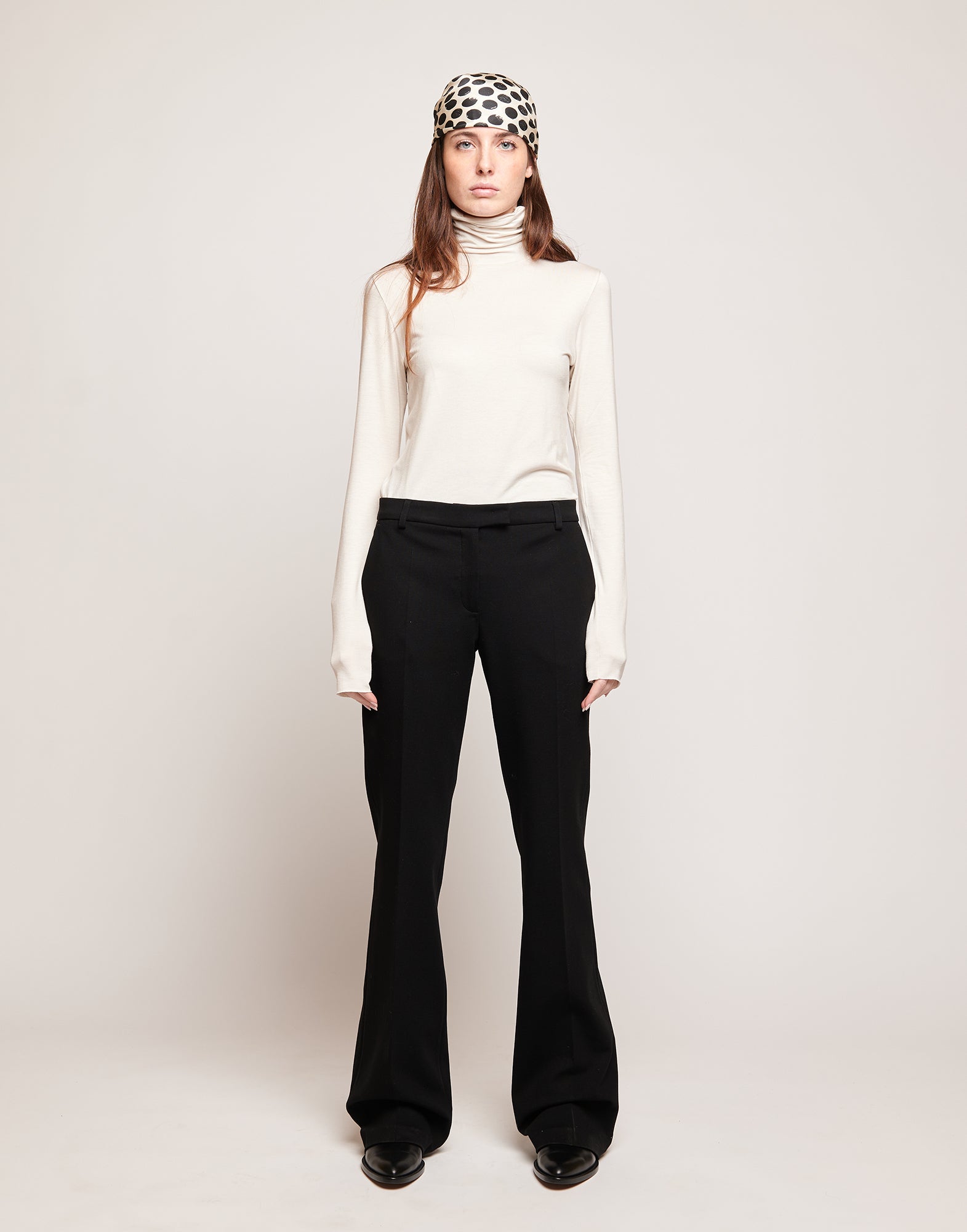 DOUUOD Pantaloni Flare in Punto Milano con Piega Neri
