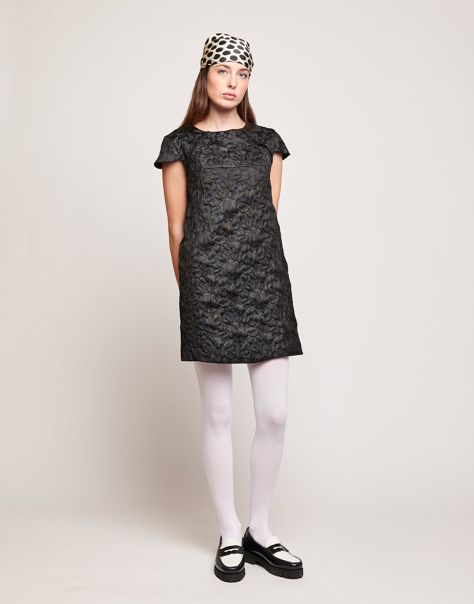 DOUUOD Abito in Tessuto Matelassé Floreale Nero