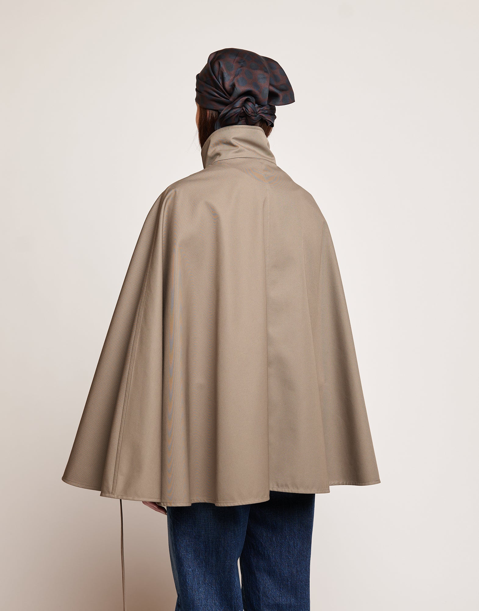 DOUUOD Cappa a Ruota in Tecno Coat Water Repellent Fango