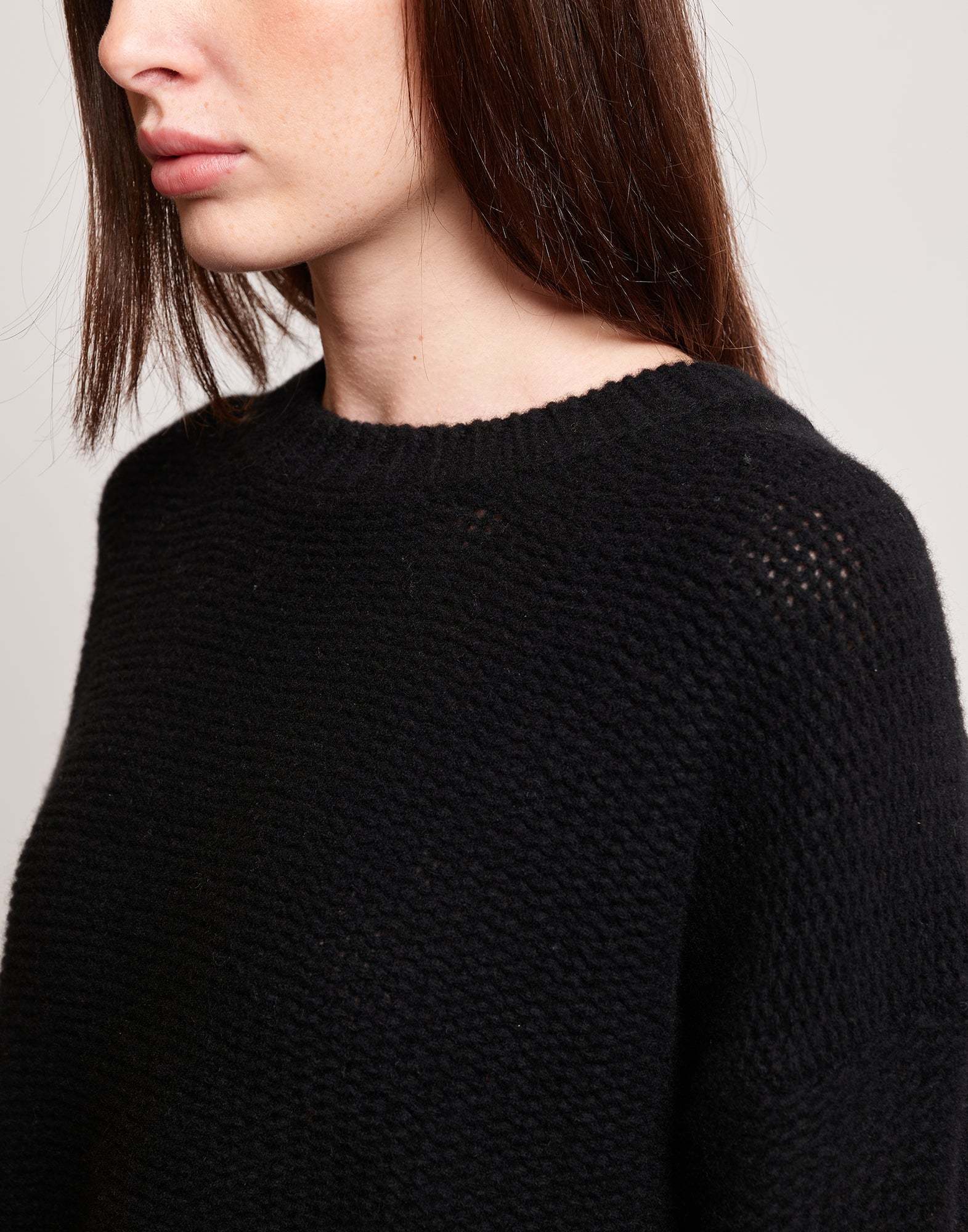 DOUUOD Maglione Girocollo in Lana e Cashmere Nero