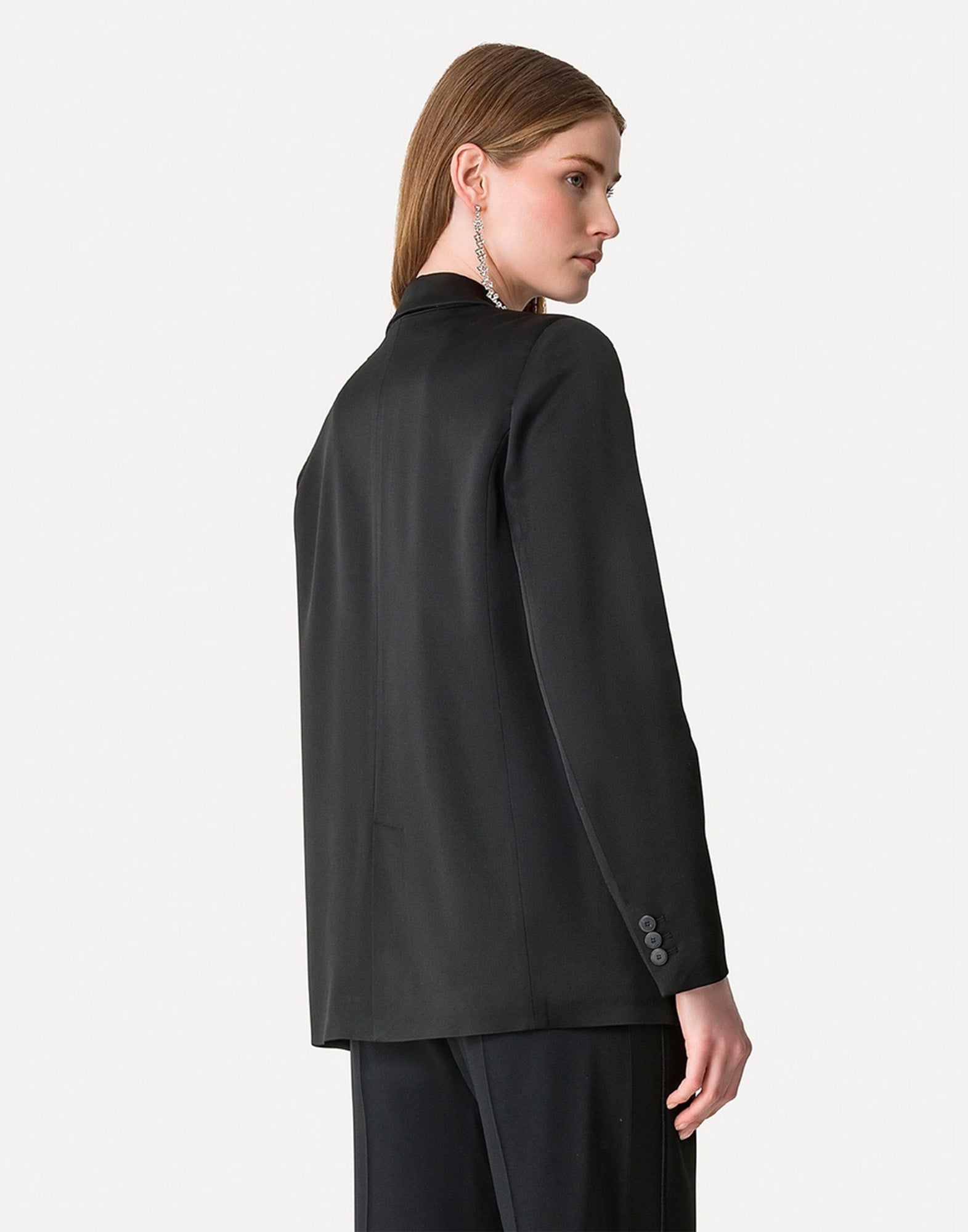 FORTE FORTE Giacca con Collo a Lancia in Envers Satin Lucido Nero