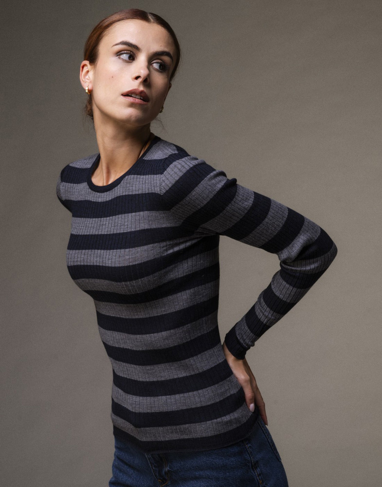 MAJESTIC FILATURES Maglia Girocollo a Costine in Merinos Superfine Blu/Grigio