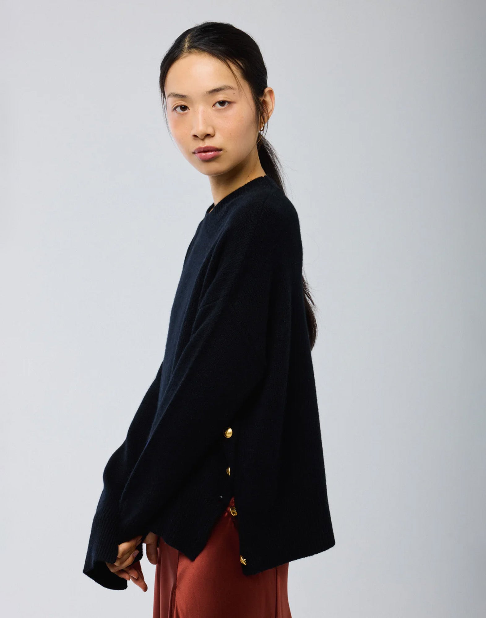 MAJESTIC FILATURES Maglione Girocollo in Lana e Cashmere Nero