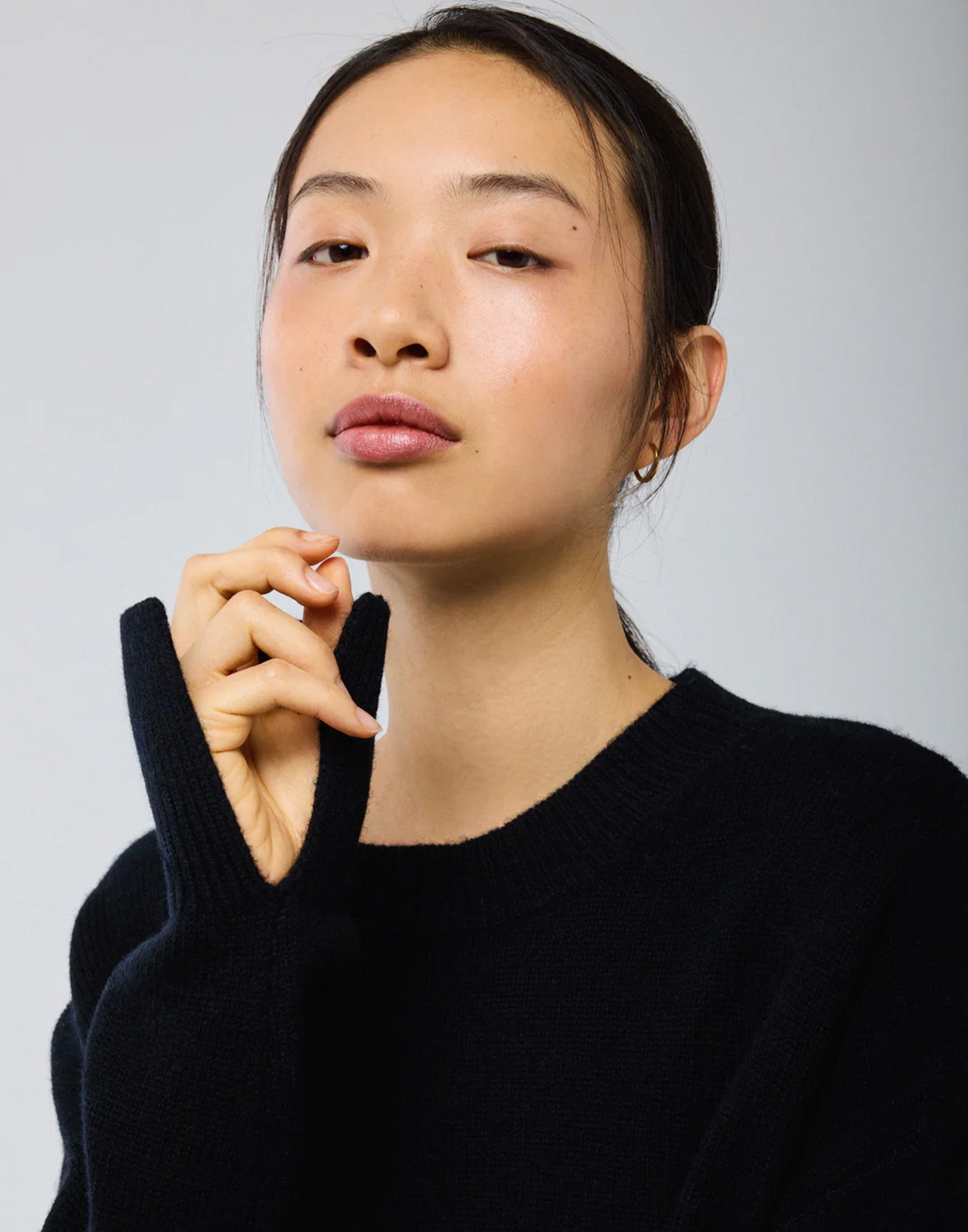 MAJESTIC FILATURES Maglione Girocollo in Lana e Cashmere Nero