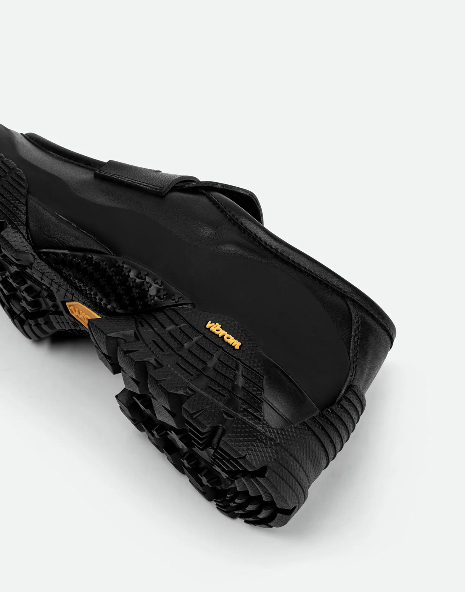 POEVE Alpi Loafers in Pelle Nera