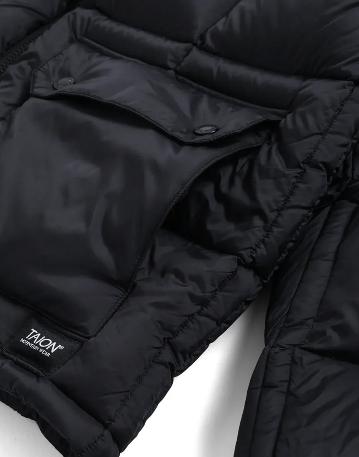 TAION Piumino Mountain Packable Volume Down Hoodie Nero