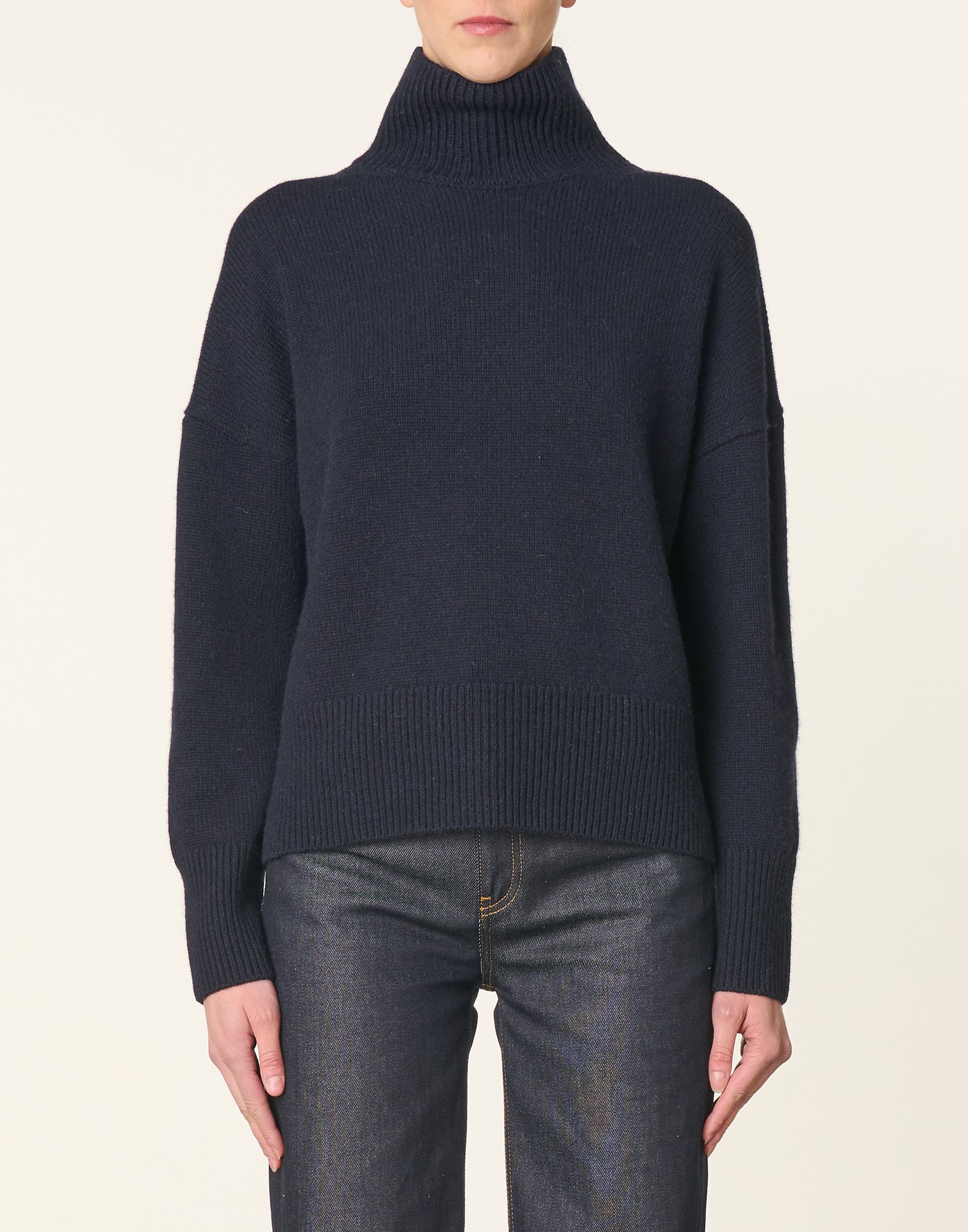 VANESSA BRUNO Maglione a Collo Alto Malo in Lana Merino e Yak Blu Notte