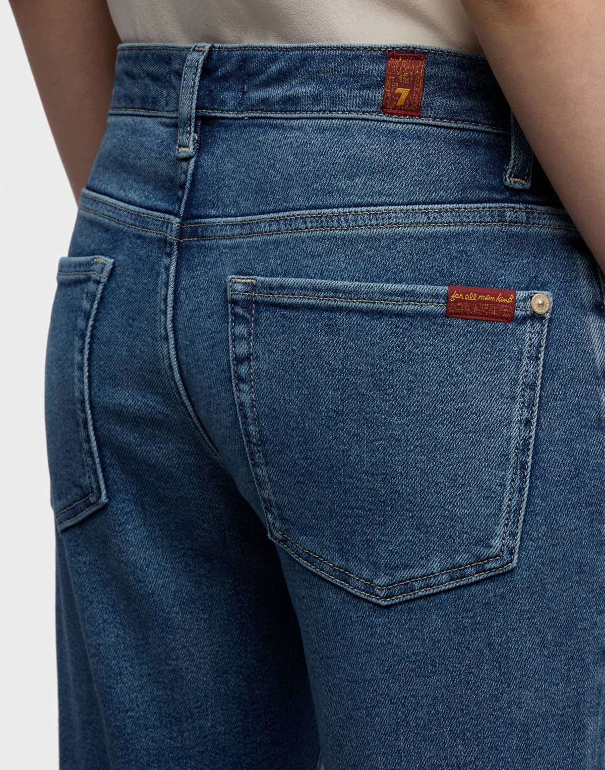 7 FOR ALL MANKIND Jeans Calie Straight Ankle in Denim Luxe Vintage