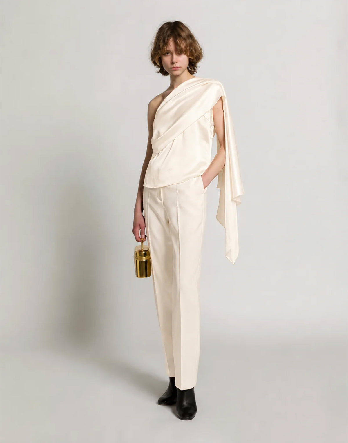 ALBERTA FERRETTI Haut asymétrique en satin drapé ivoire