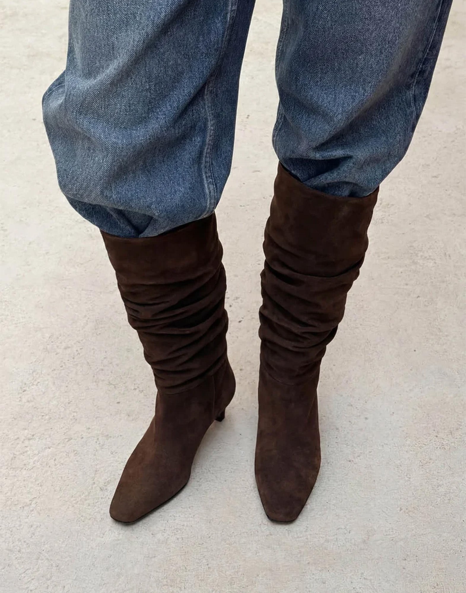 ALOHAS Stivali Kalila in Suede Marrone