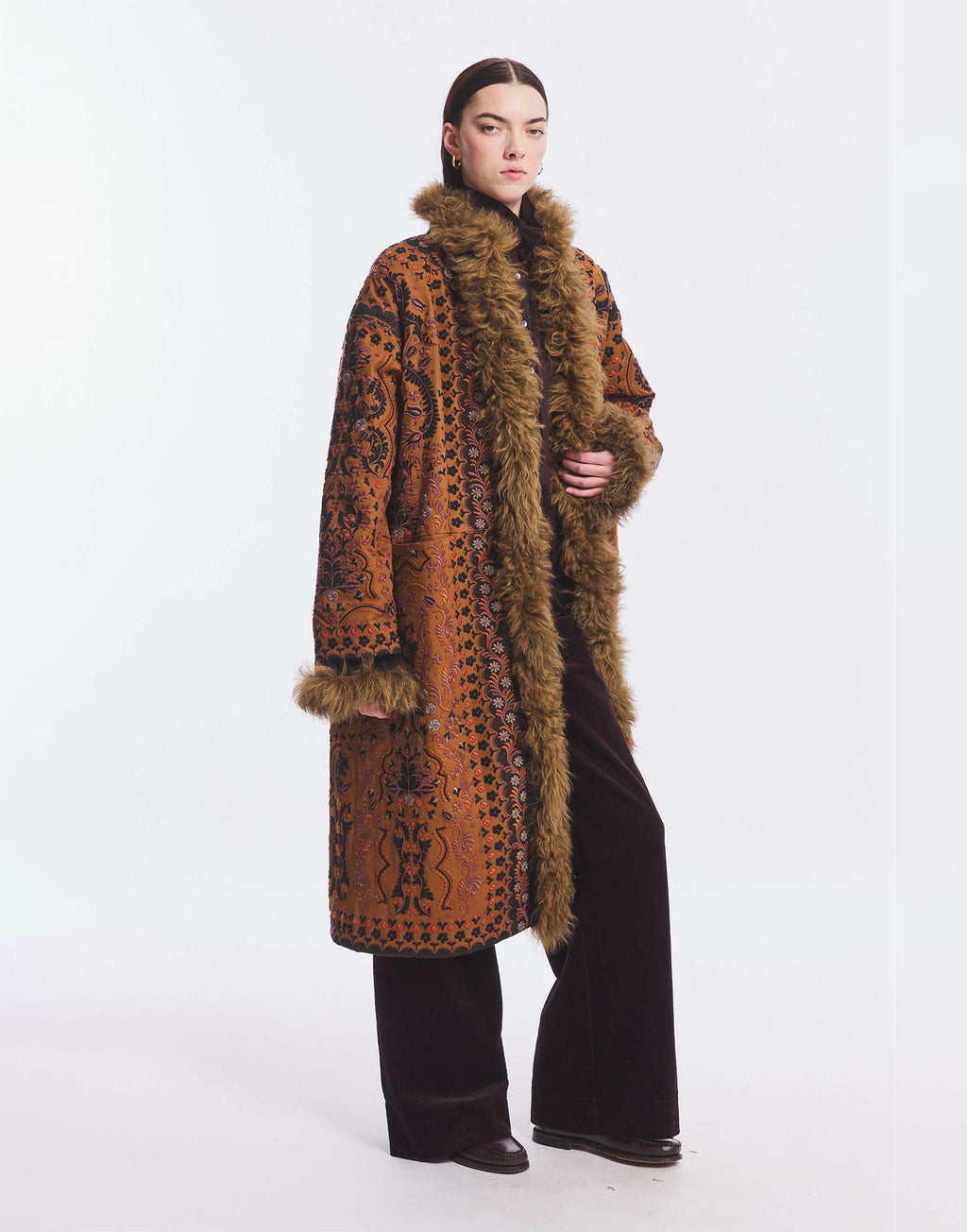 ANTIK BATIK Cappotto Ricamato con Pelliccia Camel
