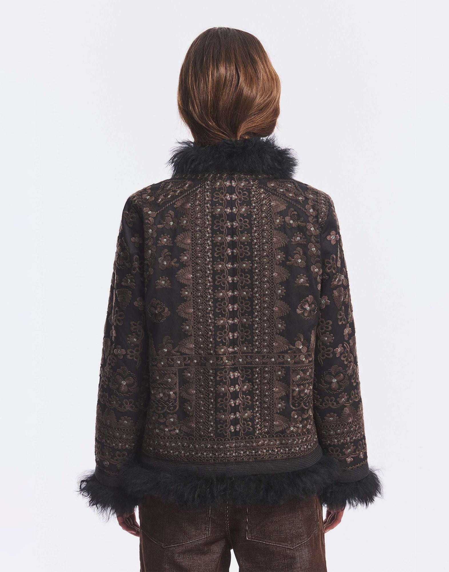 ANTIK BATIK Giacca Ricamata con Pelliccia Nera