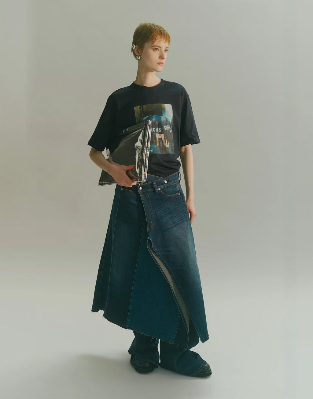 CIRCUS HOTEL T-Shirt con Stampa Lamina Notte