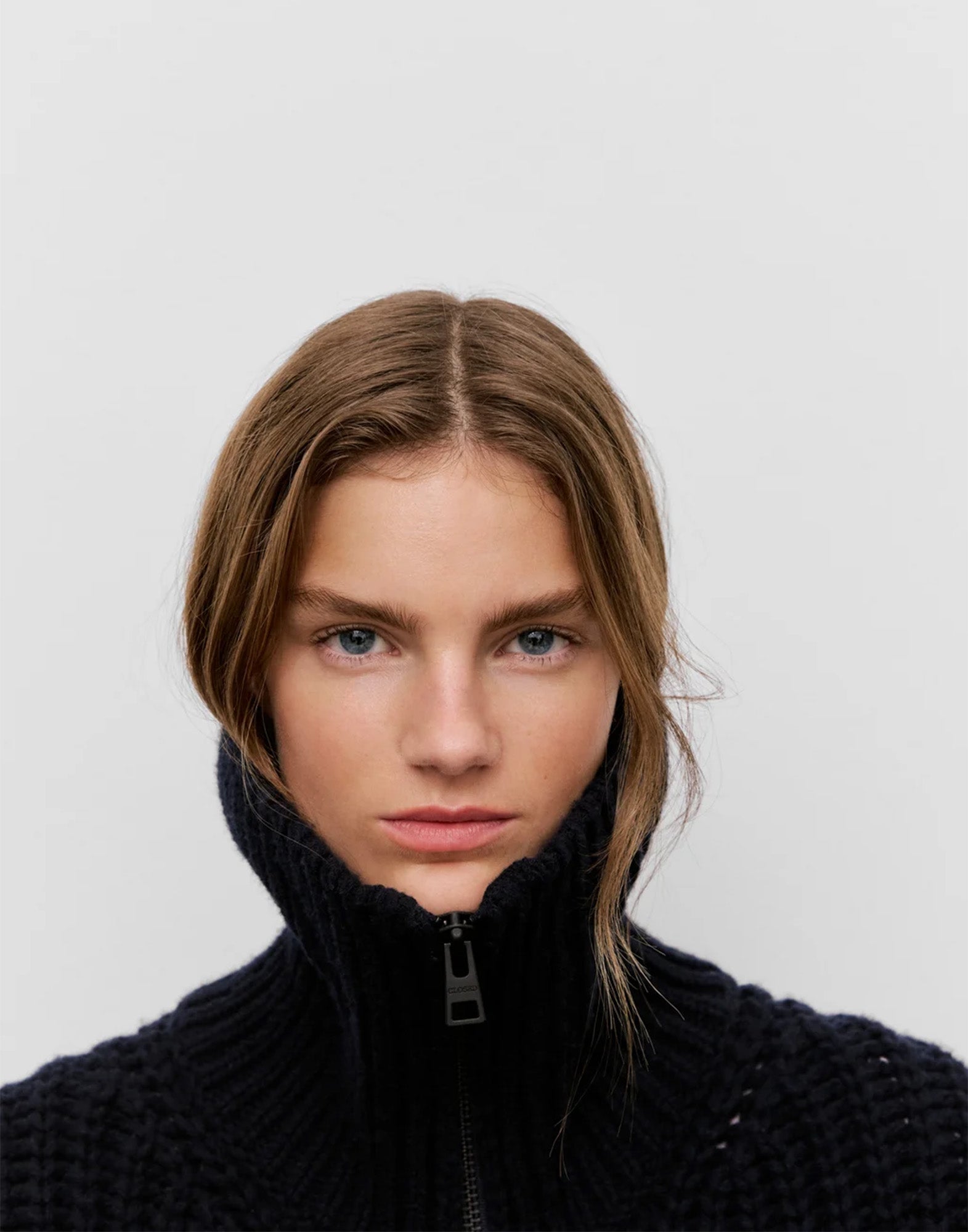 CLOSED Cardigan in Pura Lana con Zip Blu