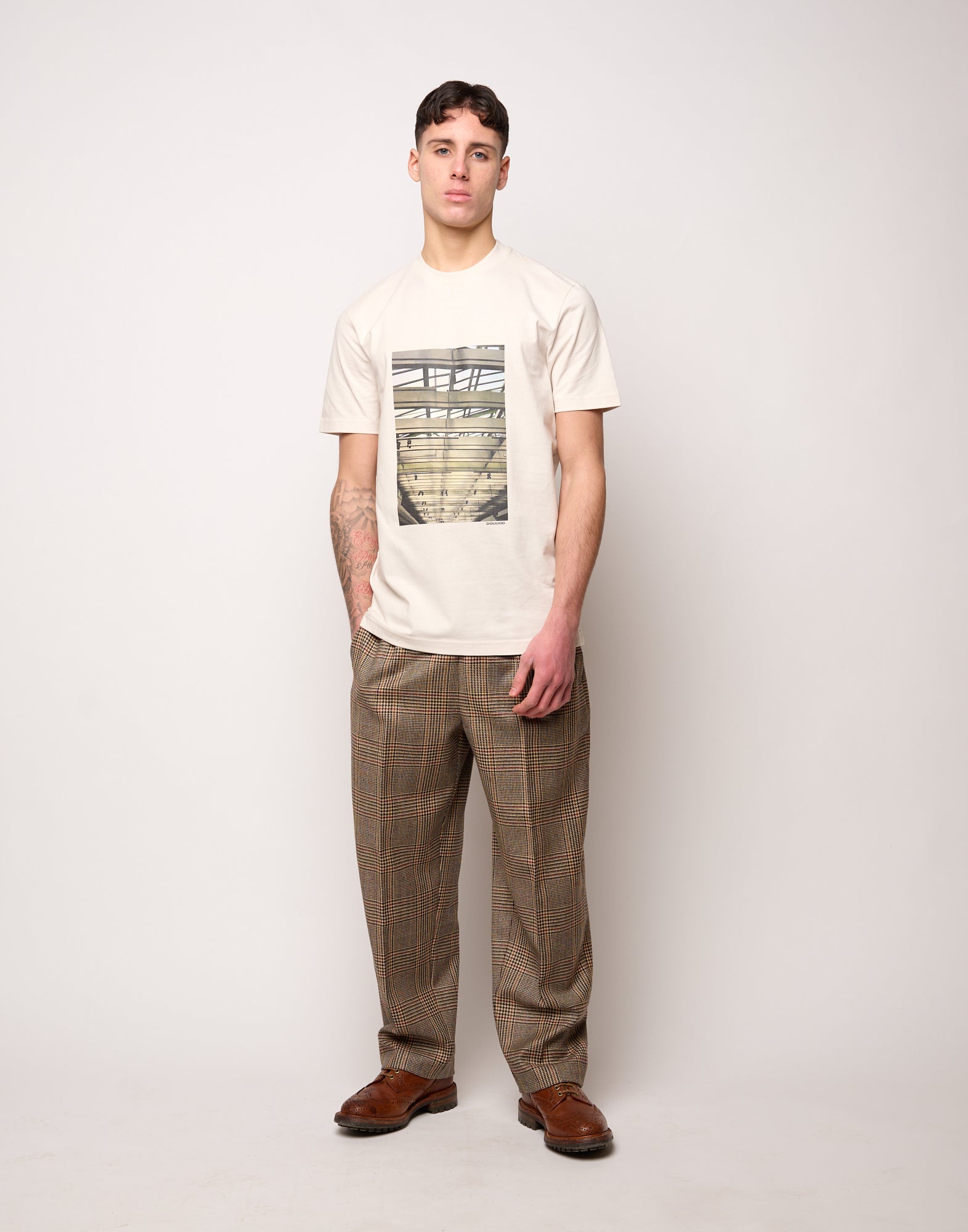 DOUUOD T-shirt in Jersey di Cotone Stampa "Travi" Burro