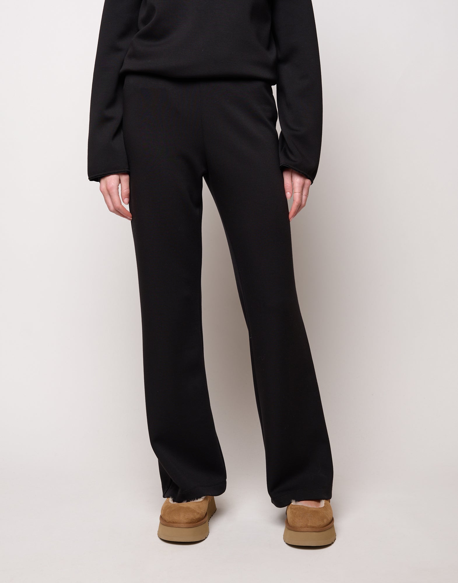 DOUUOD Pantalone Flare in Scuba con Taglio Carré Nero