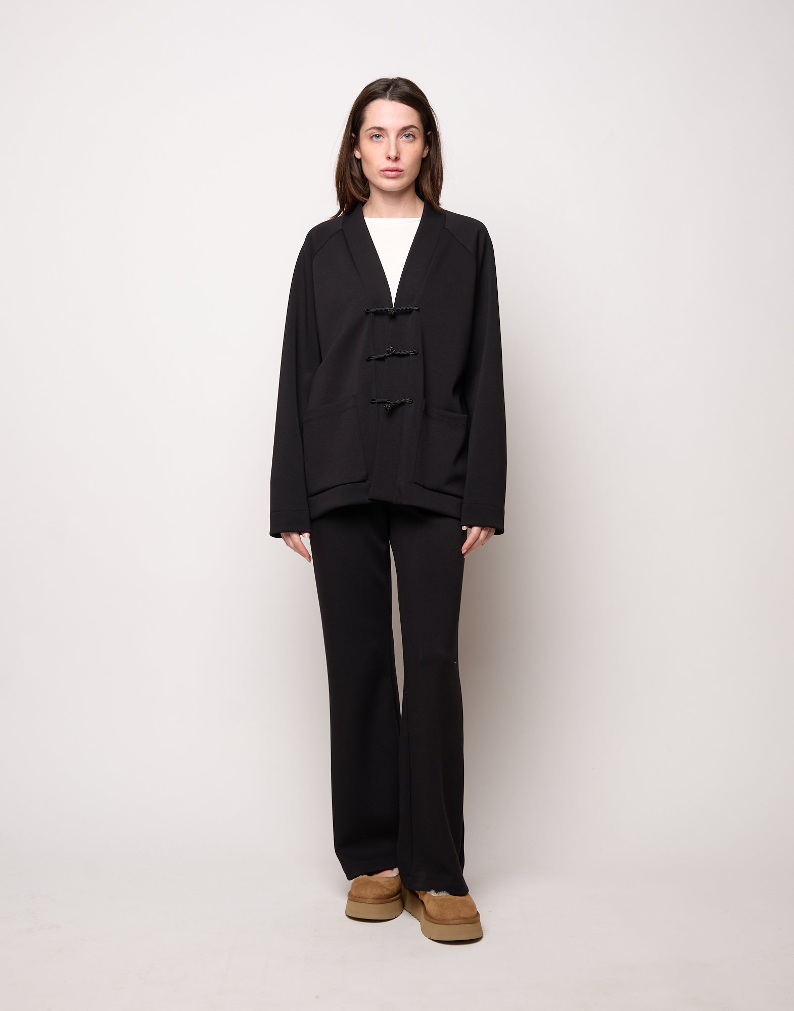 DOUUOD Cardigan Raglan con Alamari Nero
