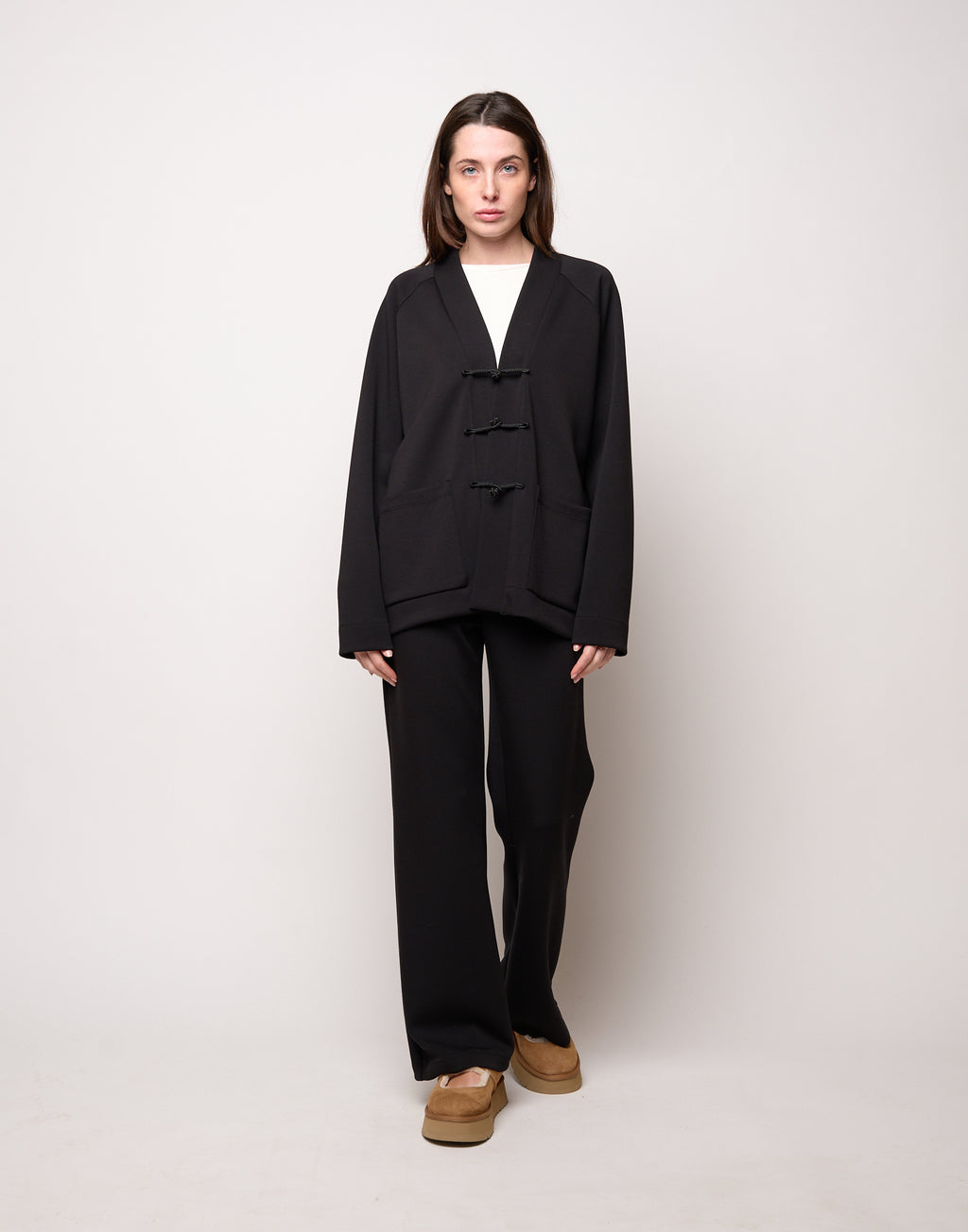 DOUUOD Cardigan Raglan con Alamari Nero
