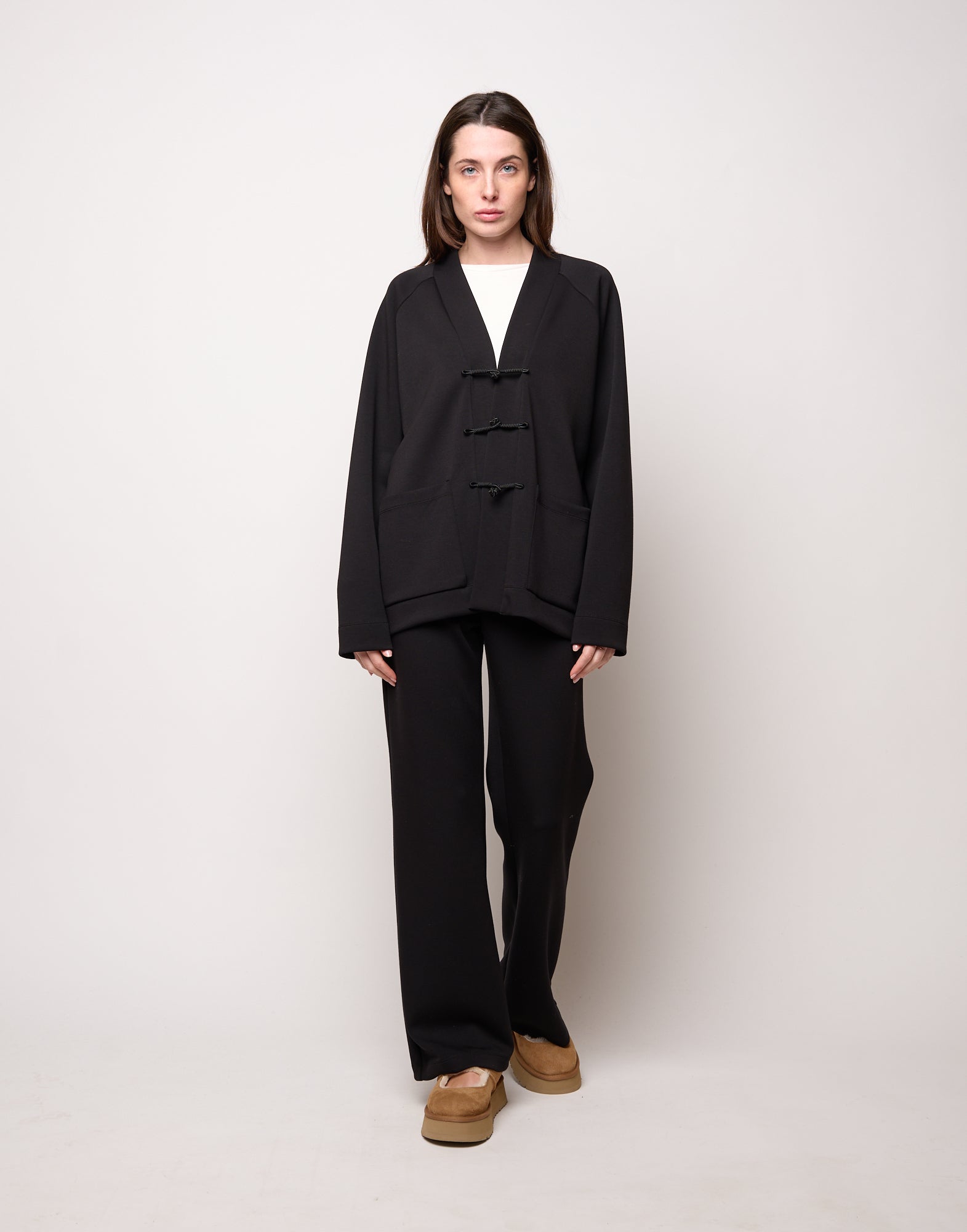 DOUUOD Cardigan Raglan con Alamari Nero