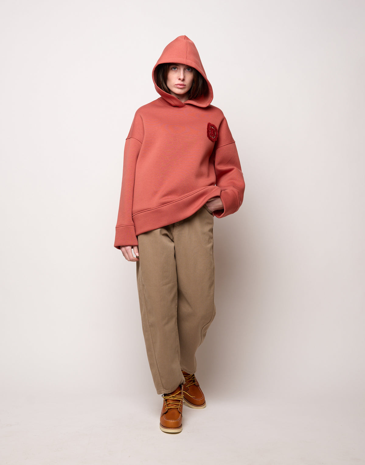 DOUUOD Felpa con Cappuccio e Patch Ricamata Rust