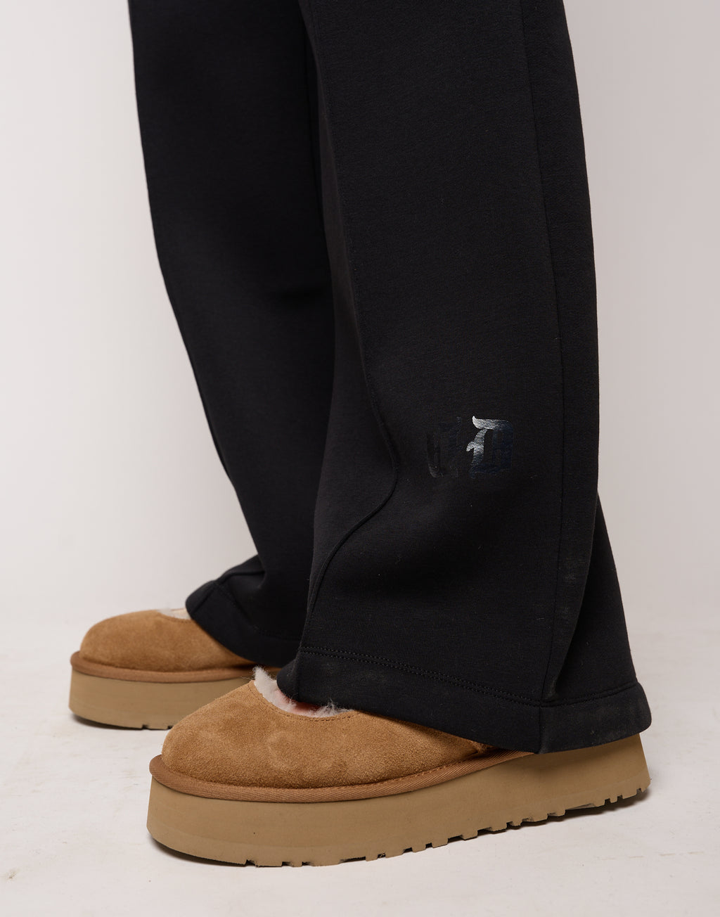 DOUUOD Pantalone Flare in Felpa Soft con Tasche alla Francese Nero