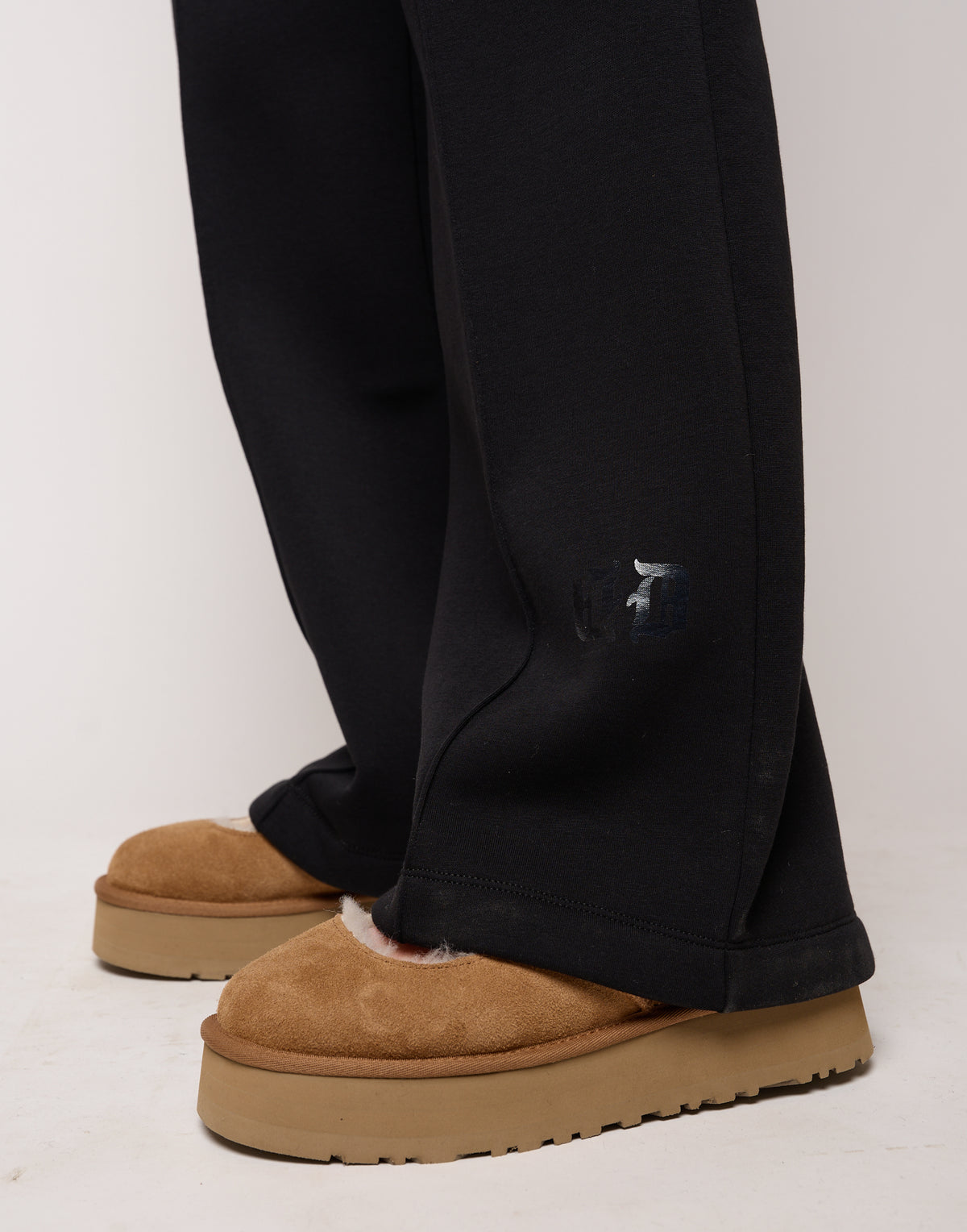 DOUUOD Pantalone Flare in Felpa Soft con Tasche alla Francese Nero