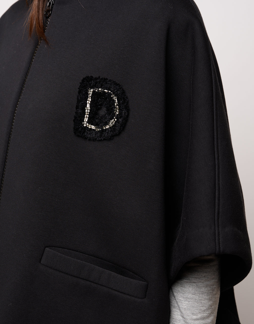 DOUUOD Cappa in Felpa Soft con Zip e Patch Nera