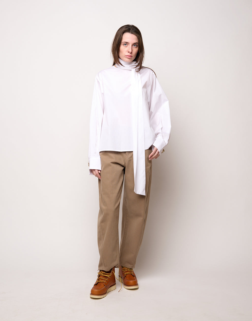DOUUOD Blusa Girocollo Aperta sul Retro con Nastro Bianca