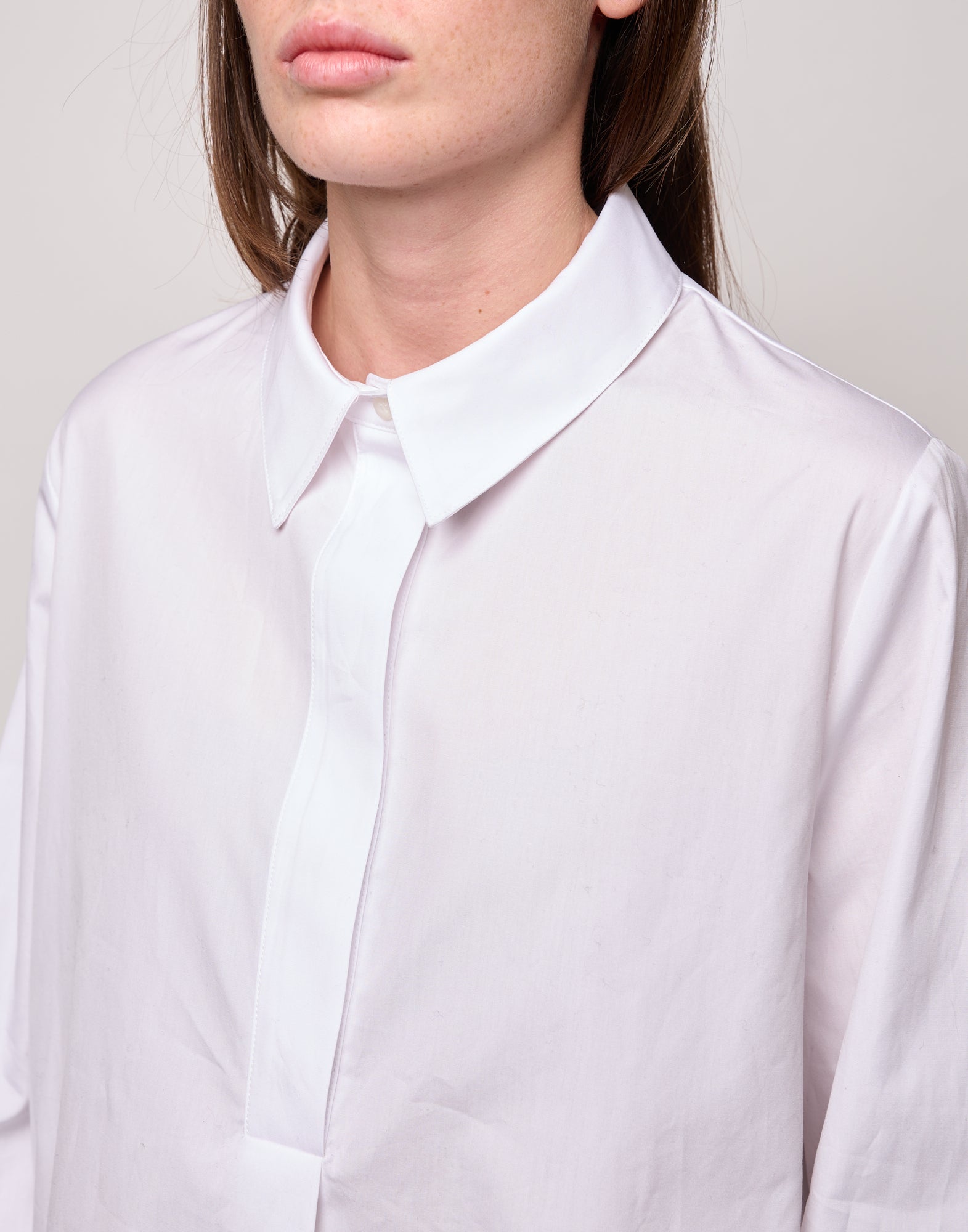 DOUUOD Camicia a Polo con Linea ad A Bianca