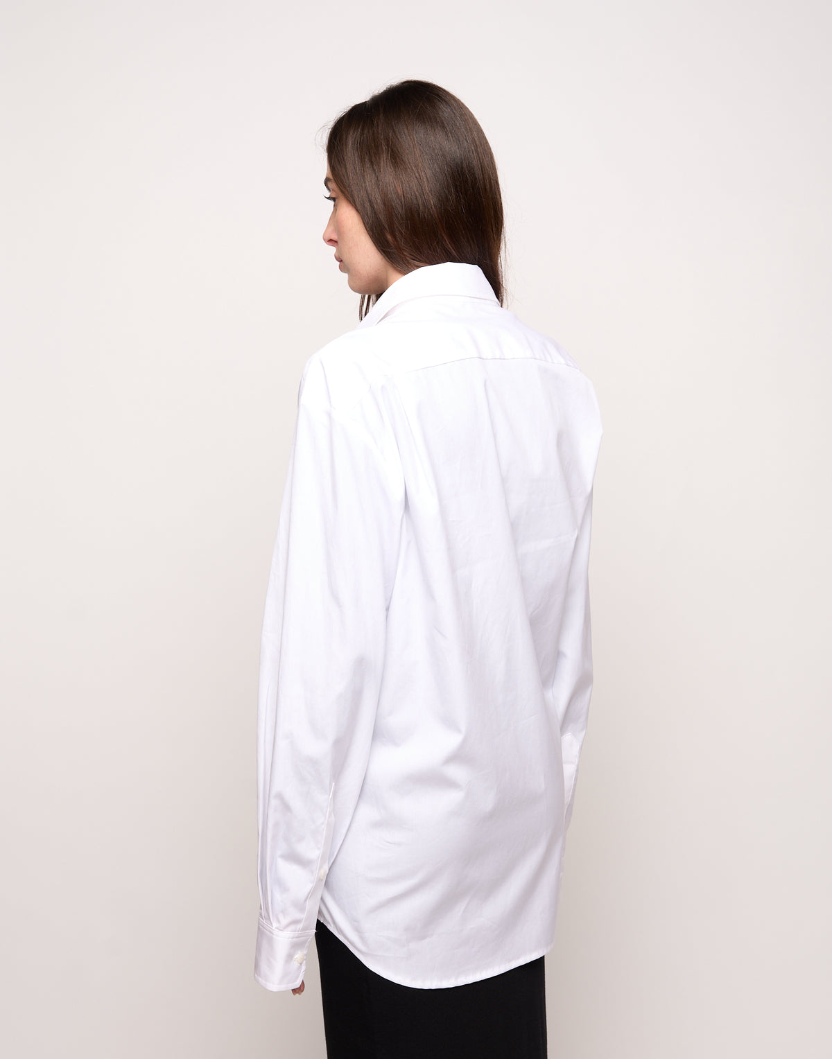 DOUUOD Camicia Genderless con Ricamo e Bottone Laterale Bianca
