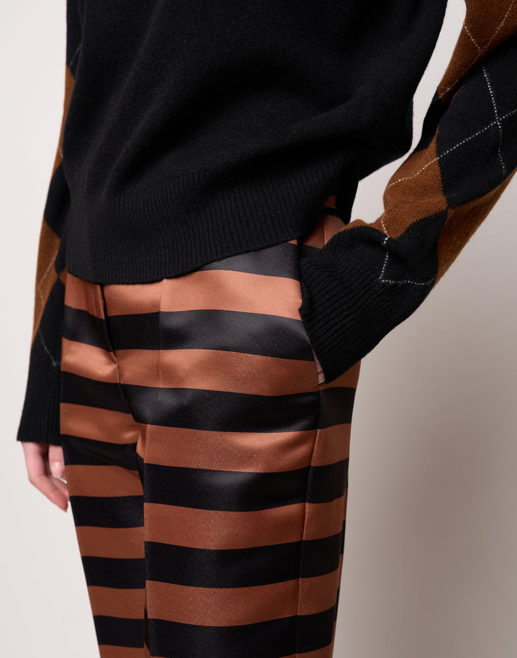 DOUUOD Pantalone Maschile a Sigaretta in Duchesse a Righe Nero/Whisky