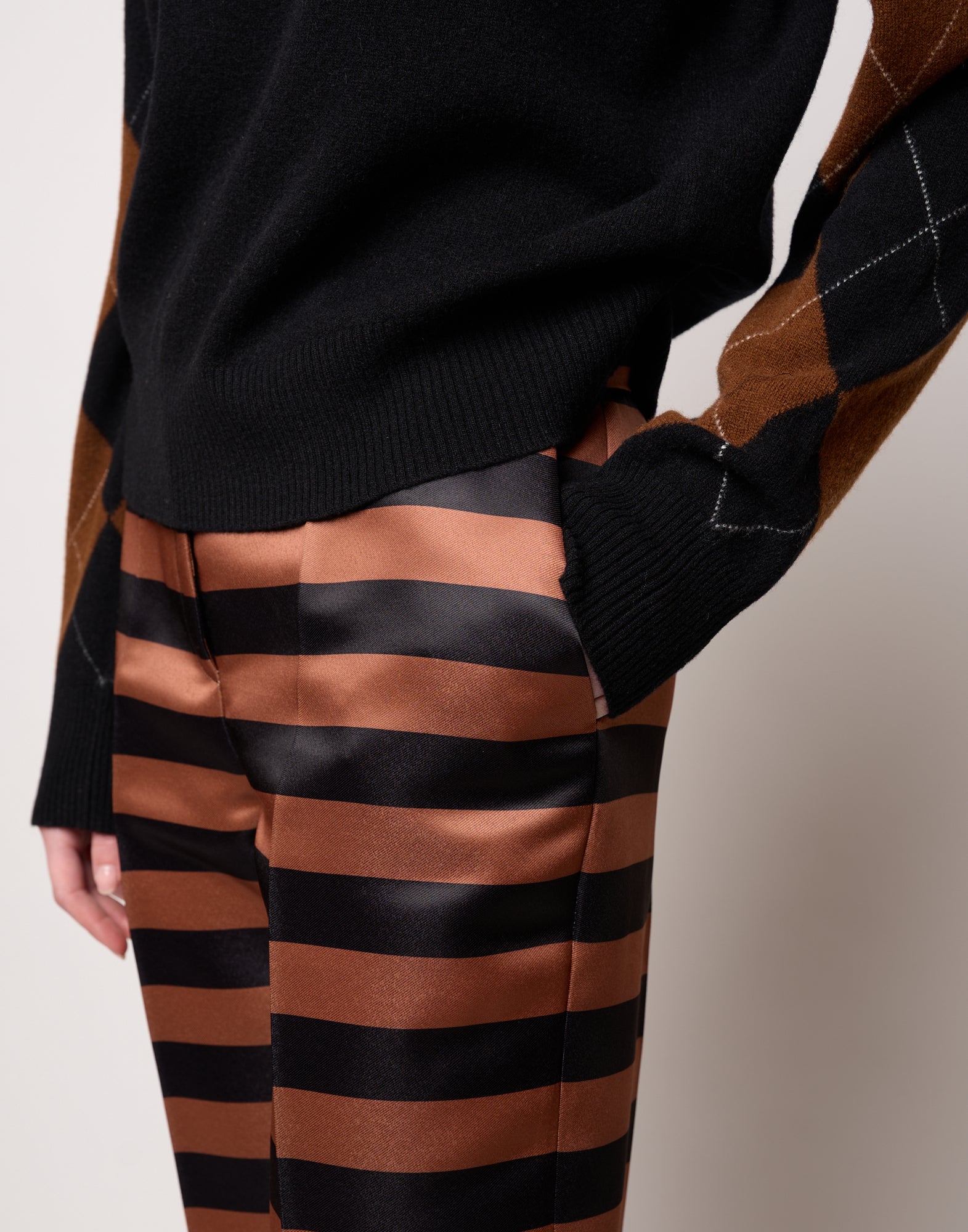 DOUUOD Pantalone Maschile a Sigaretta in Duchesse a Righe Nero/Whisky