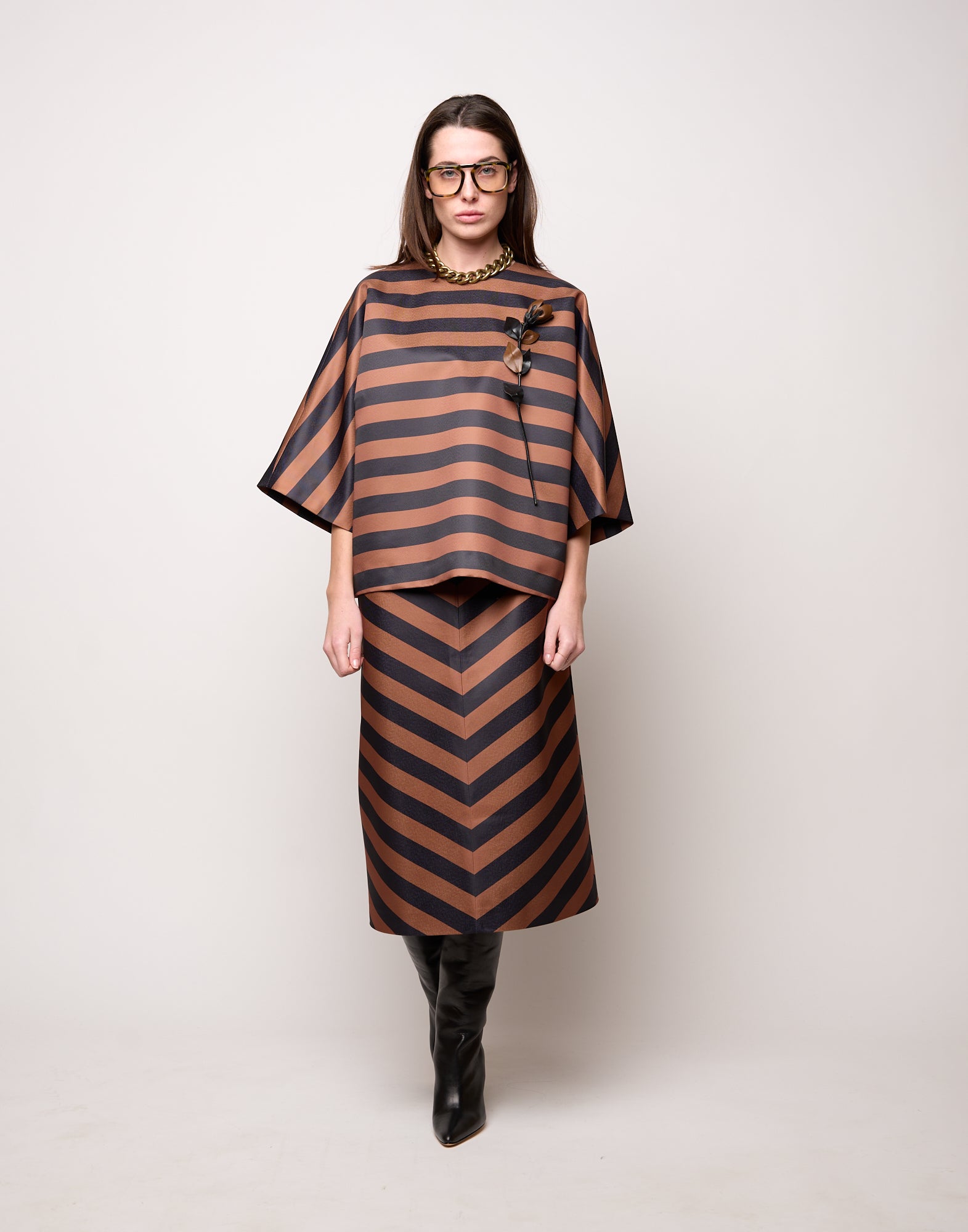 DOUUOD Blusa Kimono in Duchesse Nero/Whisky