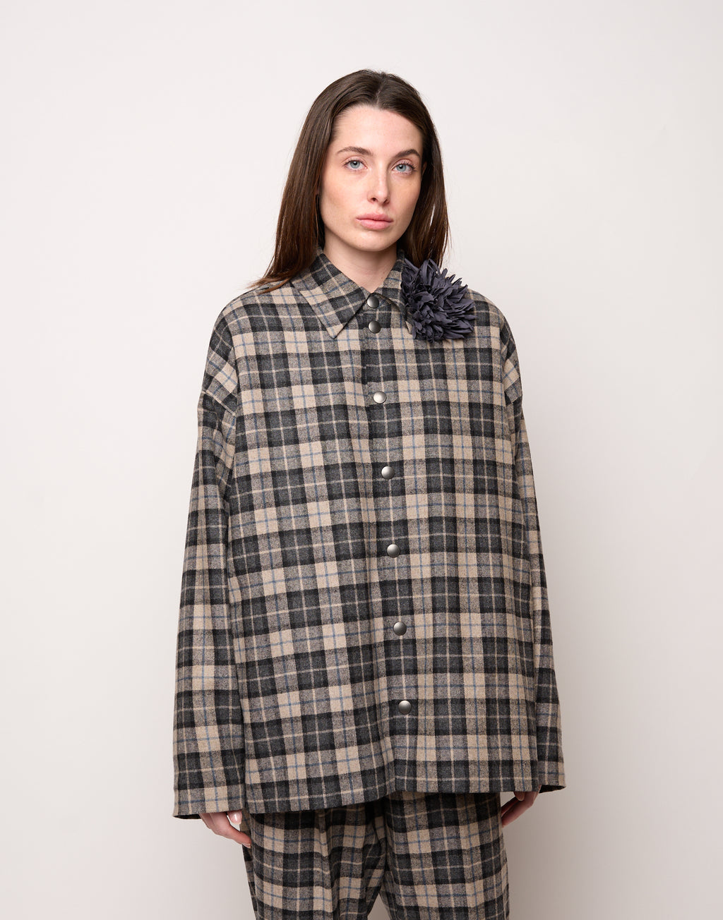 DOUUOD Giacca Camicia Genderless Doppiata in Felpa con Automatici Pomice/Fumo Londra/Tied Blu