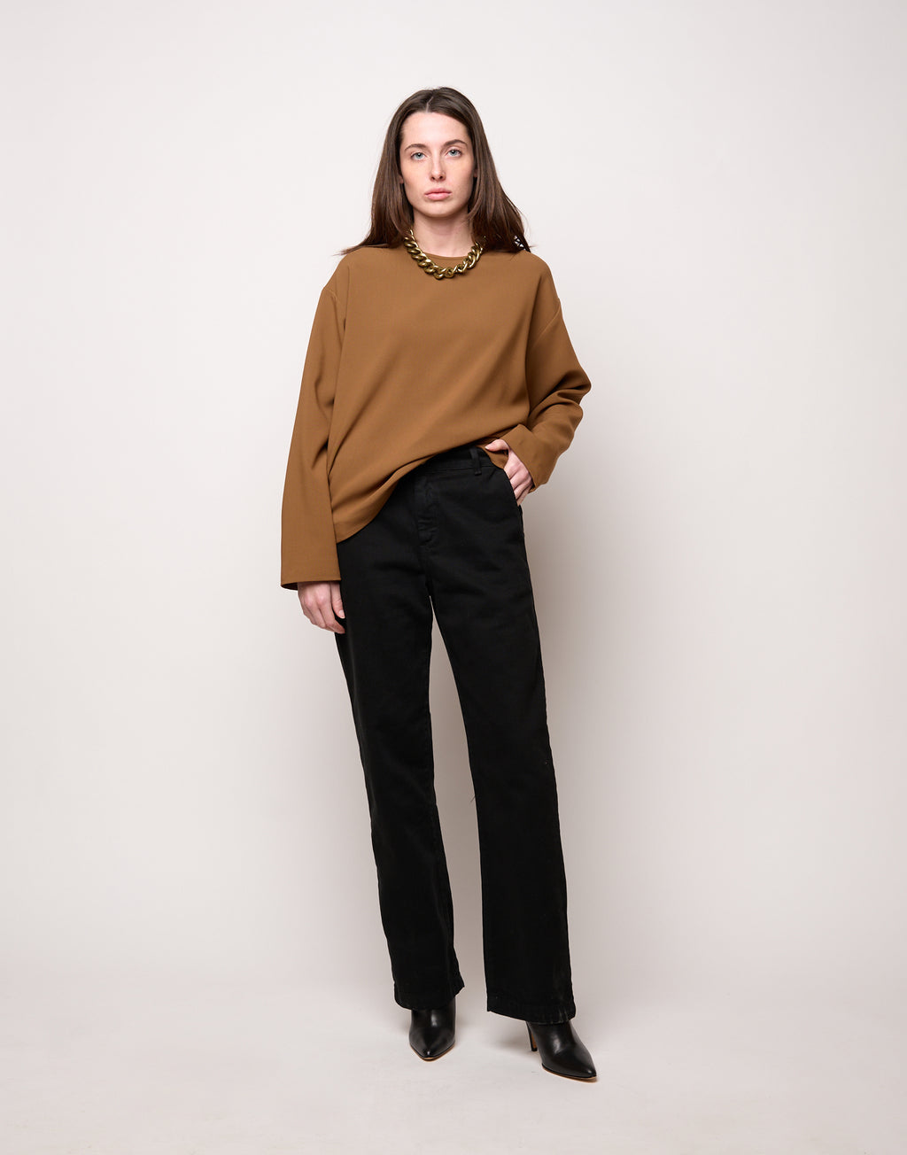DOUUOD Blusa Scollo Tondo in Doppio Crepe Stretch Cannella