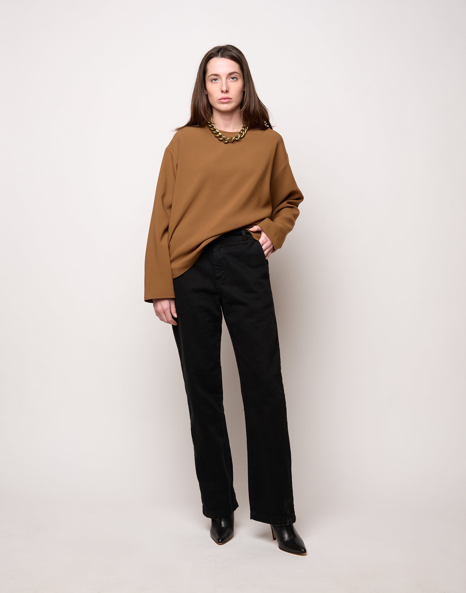DOUUOD Blusa Scollo Tondo in Doppio Crepe Stretch Cannella