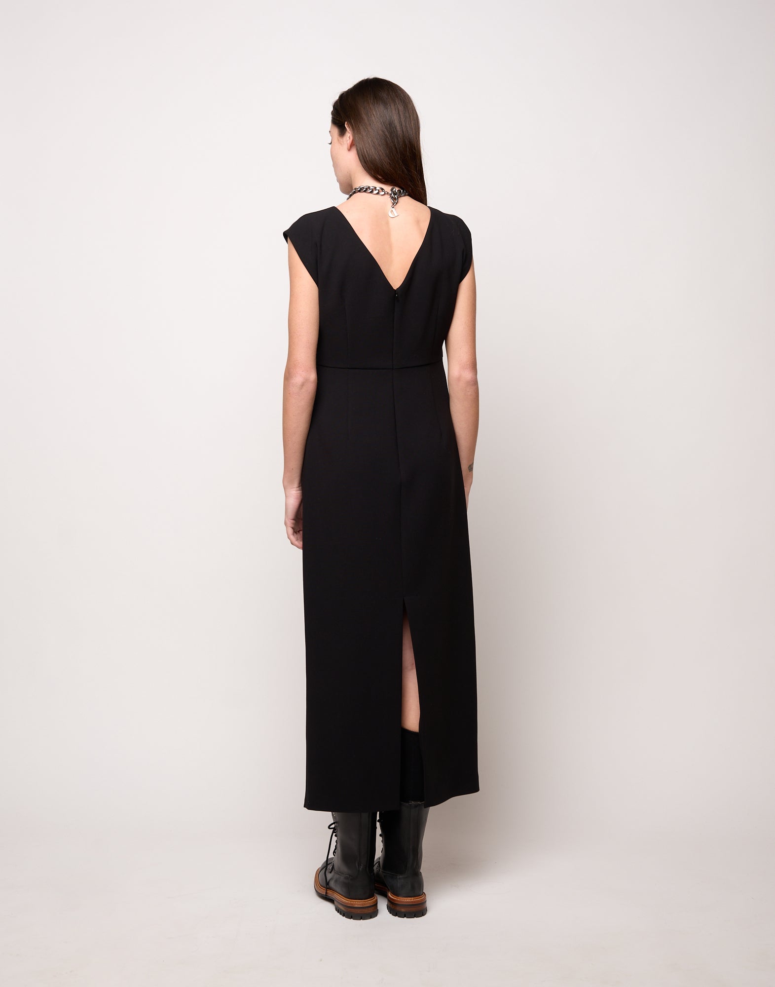 DOUUOD Abito Smanicato con Drappeggio in Doppio Crepe Stretch Nero