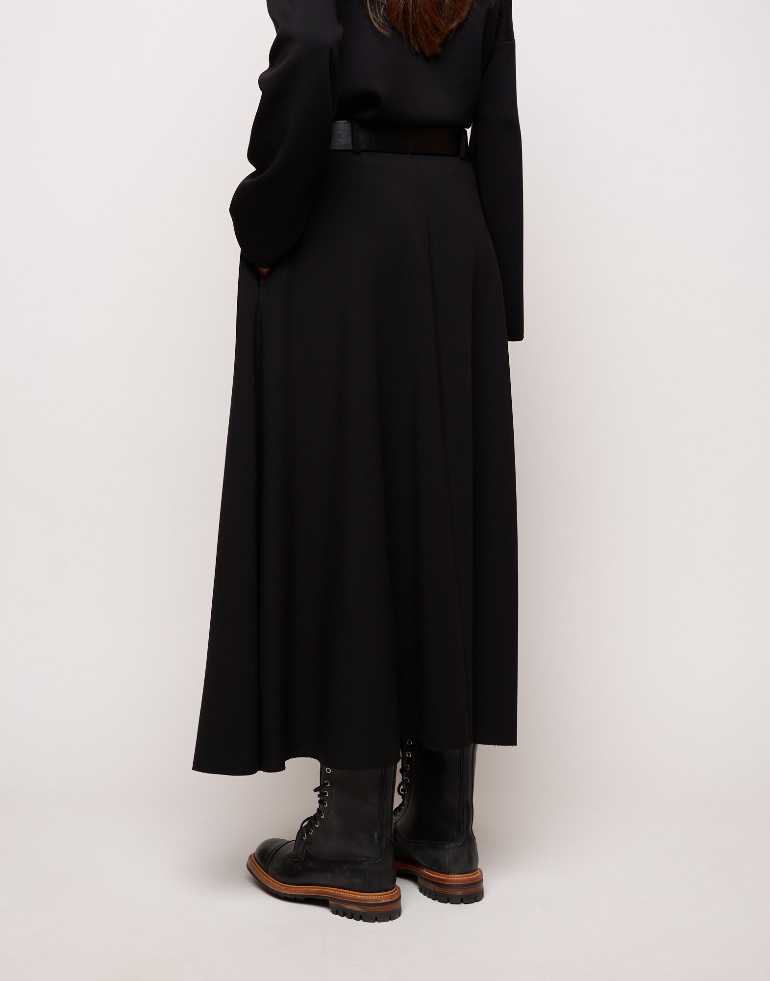DOUUOD Gonna Midi Svasata con Pieghe in Doppio Crepe Stretch Nero