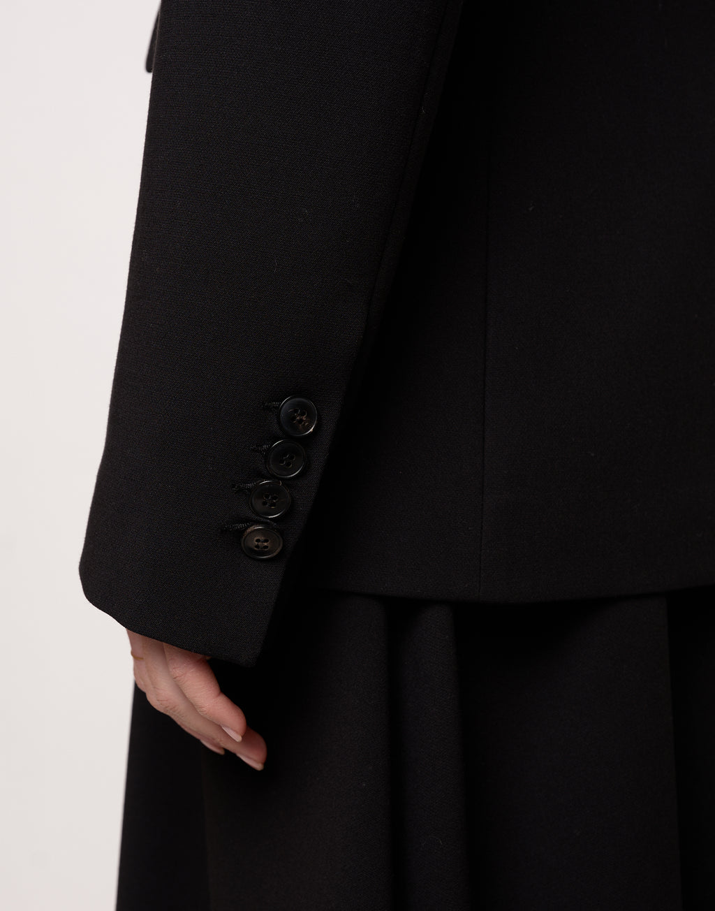 DOUUOD Giacca Monopetto Sfiancata in Doppio Crepe Stretch Nero