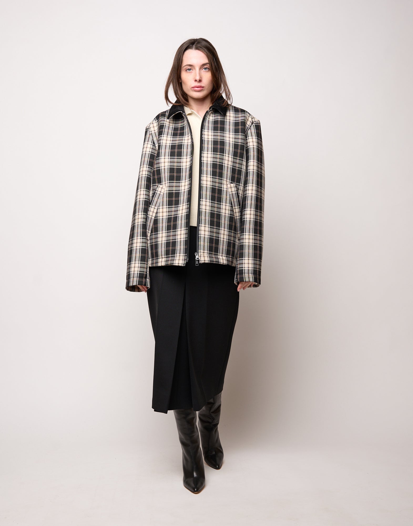 DOUUOD Longuette con Spacco in Doppio Twill Stretch Nero