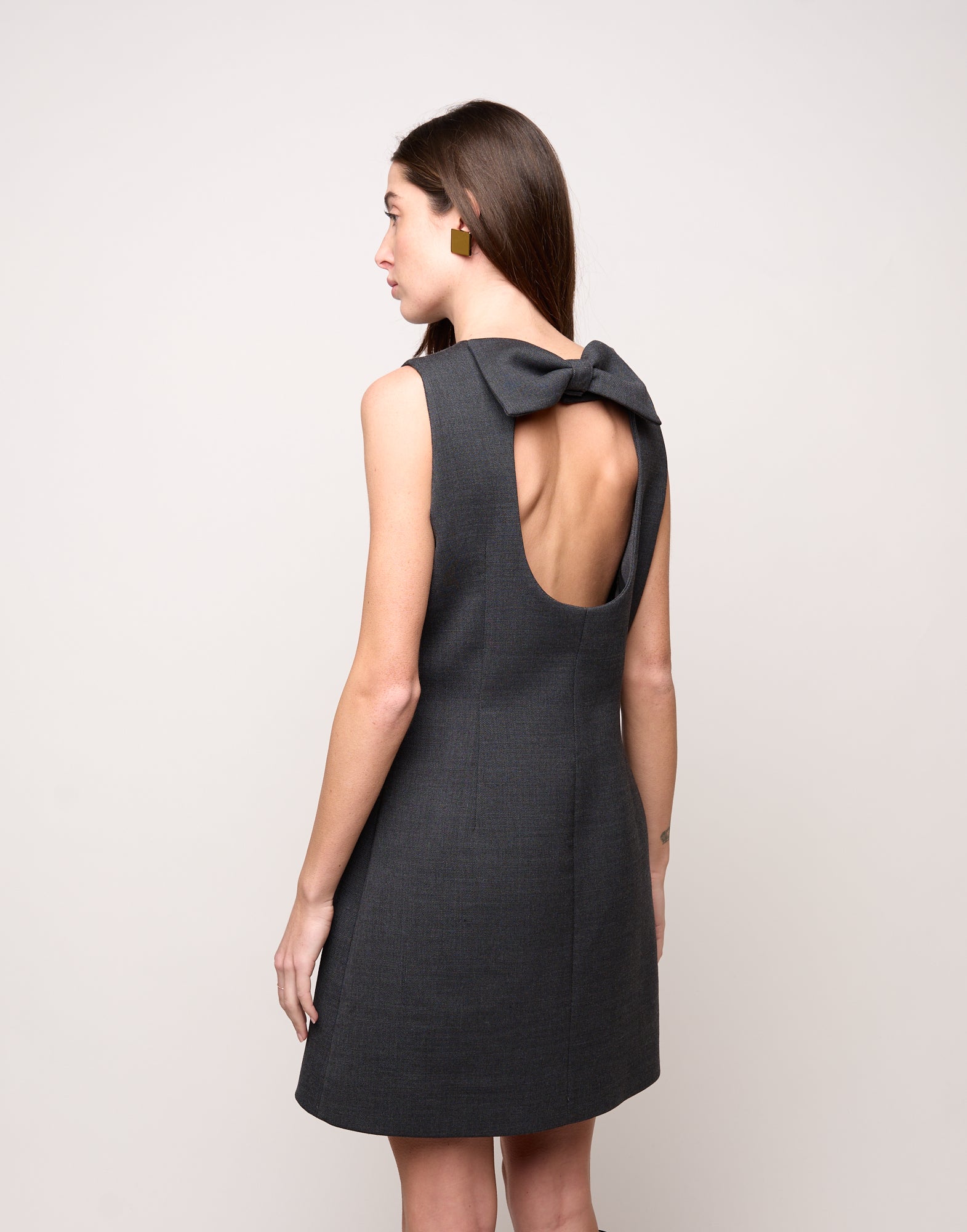 DOUUOD Mini Abito Aderente con Schiena Nuda e Fiocco Antracite
