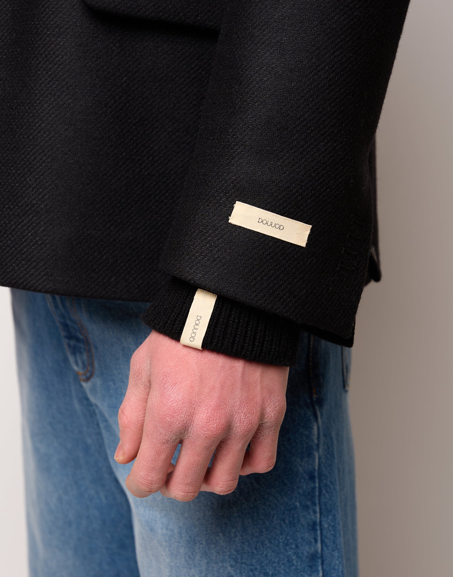 DOUUOD Giacca Monopetto Genderless con Collo a Lancia Nera