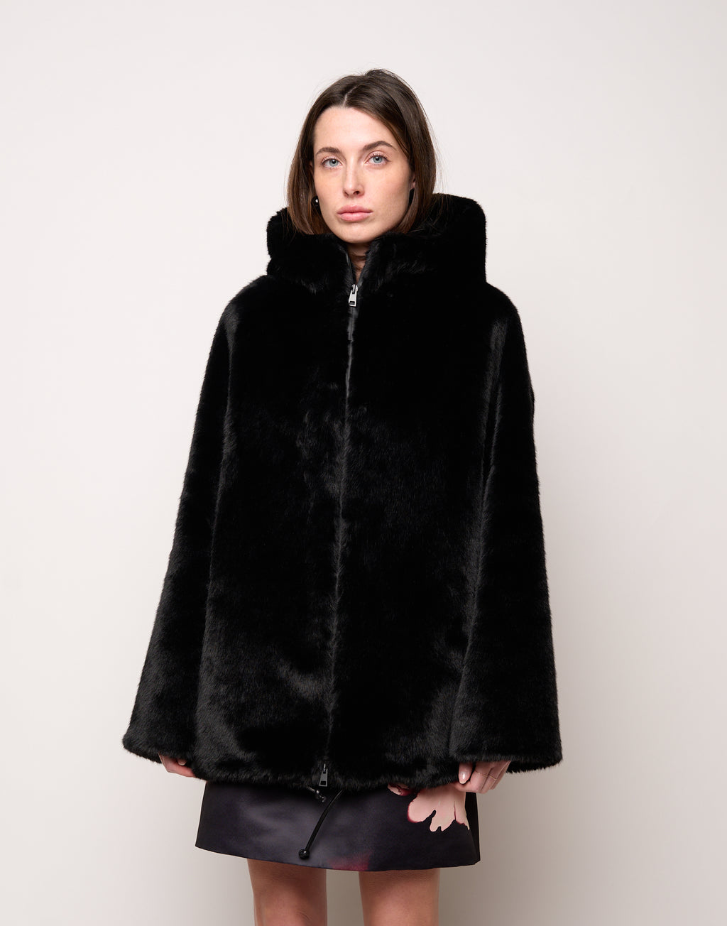 DOUUOD Parka con Cappuccio e Coulisse al Fondo in Eco Pelliccia Nero