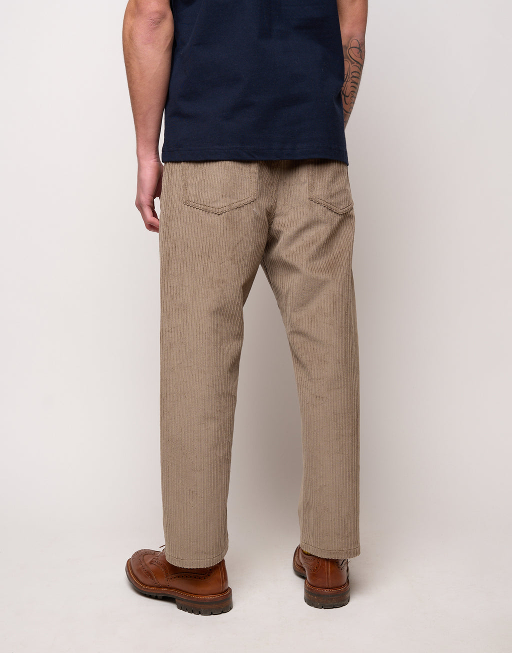 DOUUOD Pantalone Ampio Cropped Genderless in Velluto a Costa Larga Fango