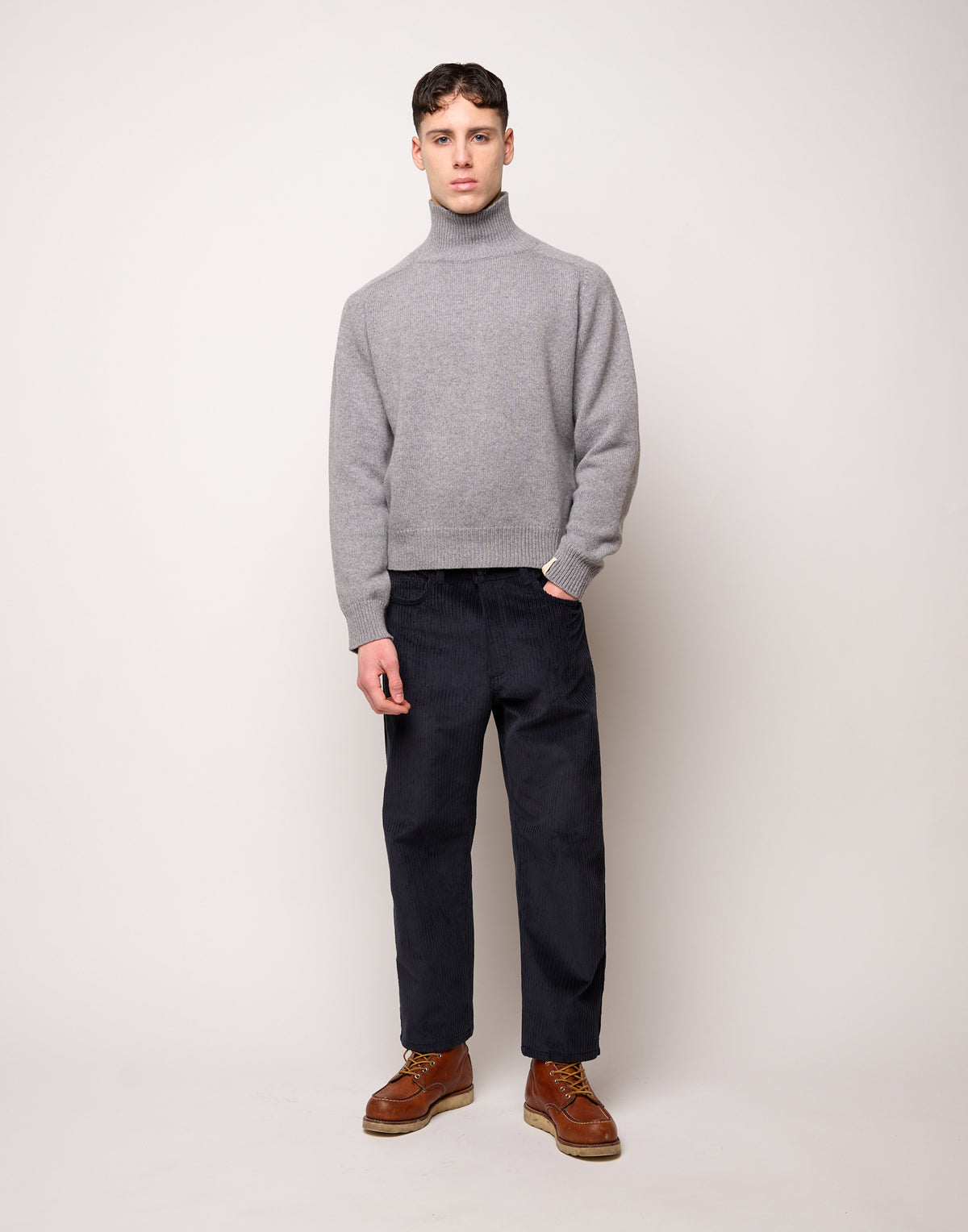 DOUUOD Pantalone Ampio Cropped Genderless in Velluto a Costa Larga Blu